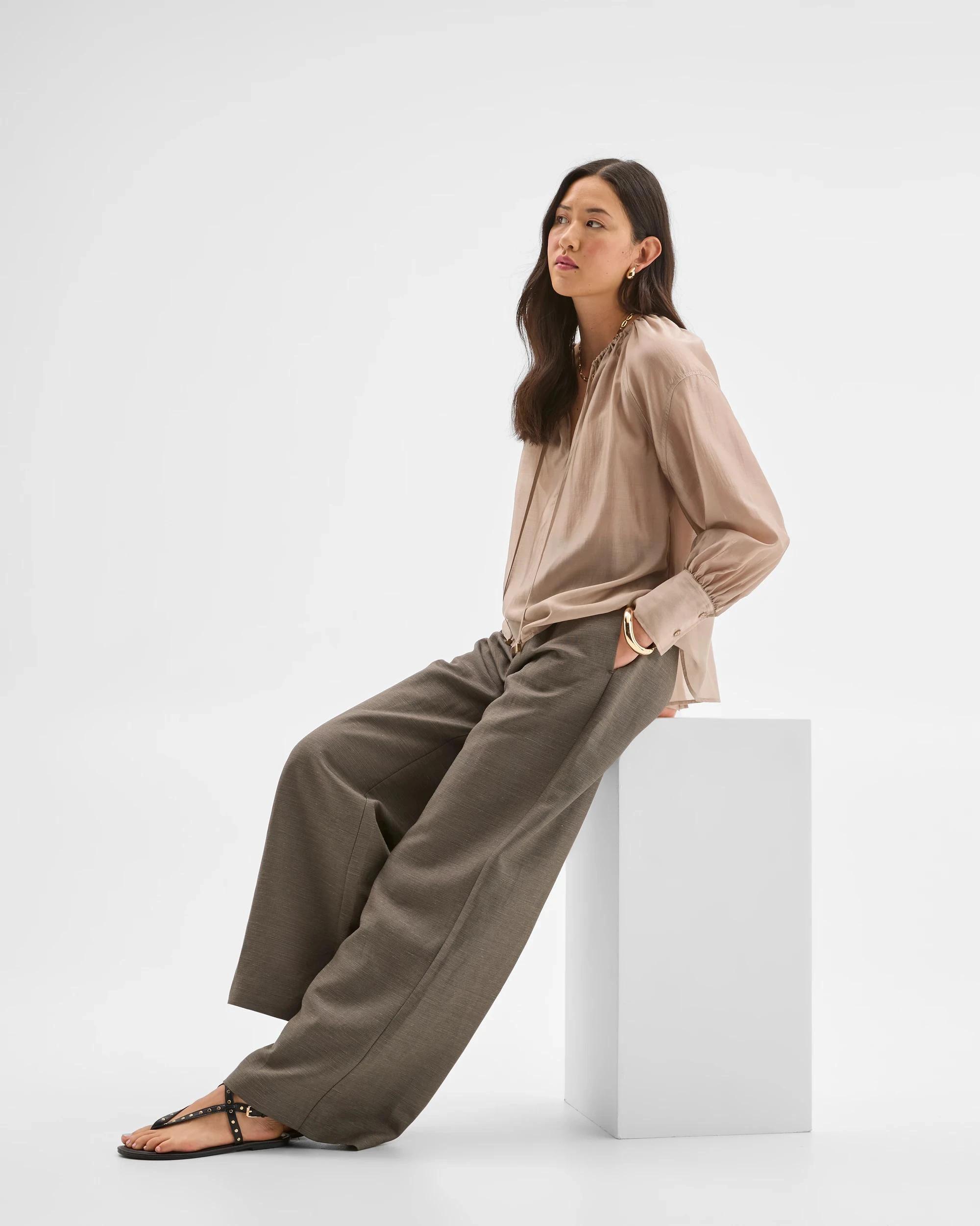 7 Preview Long Sleeve Blouson Blouse WEATHERED TEAK, 7 of 8