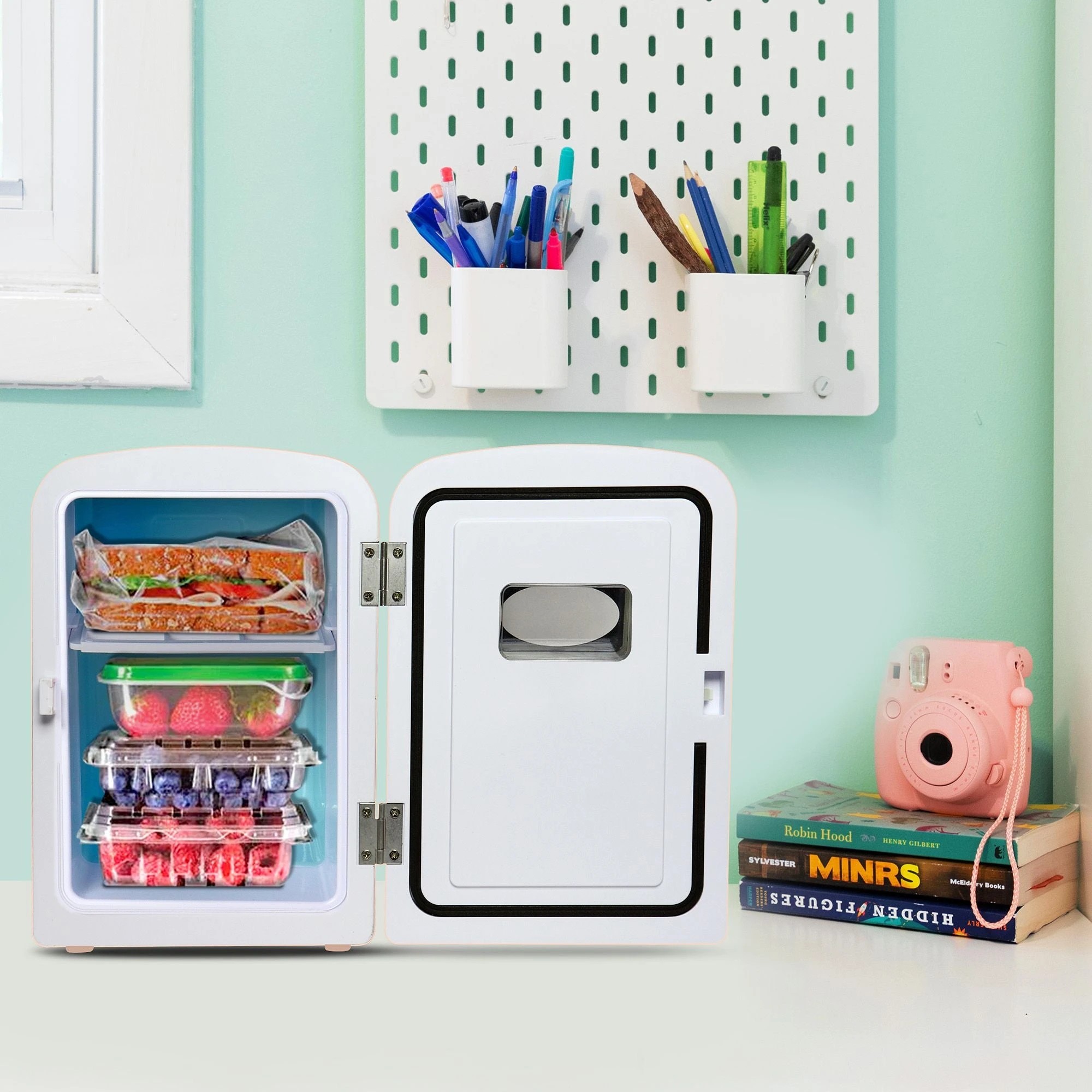 4 Koolatron 4L Retro Portable Mini Fridge - White, 4 of 7