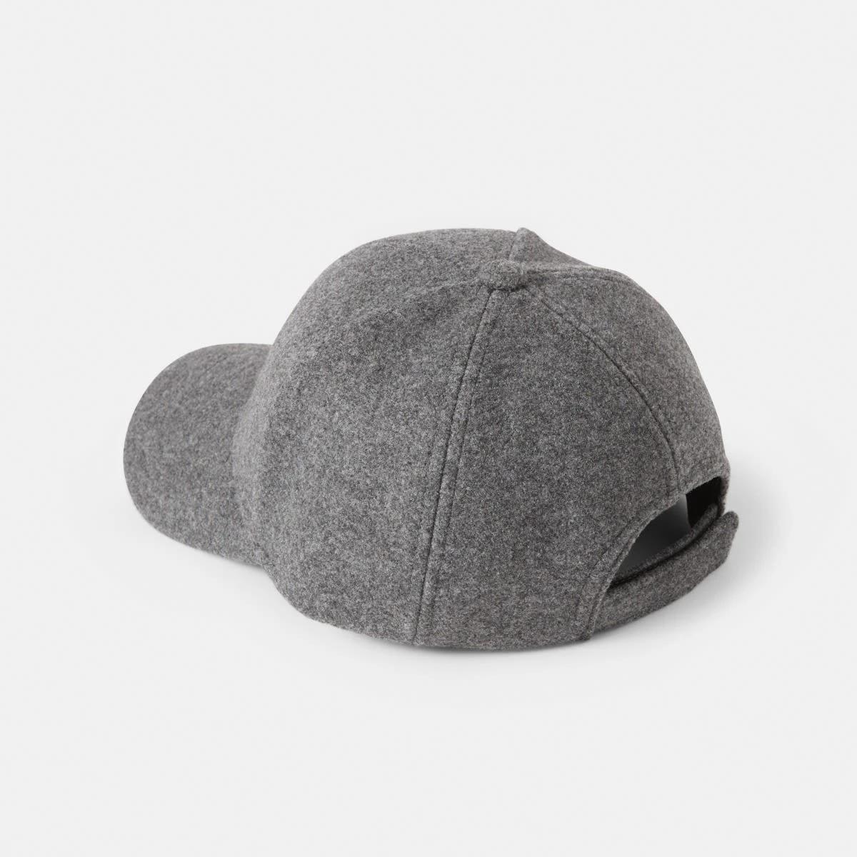 2 Felt Cap Gry Chmrle, 2 of 5