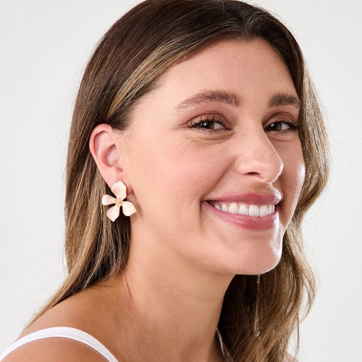 3 Flower Stud Earrings - Gold Tone, 3 of 4