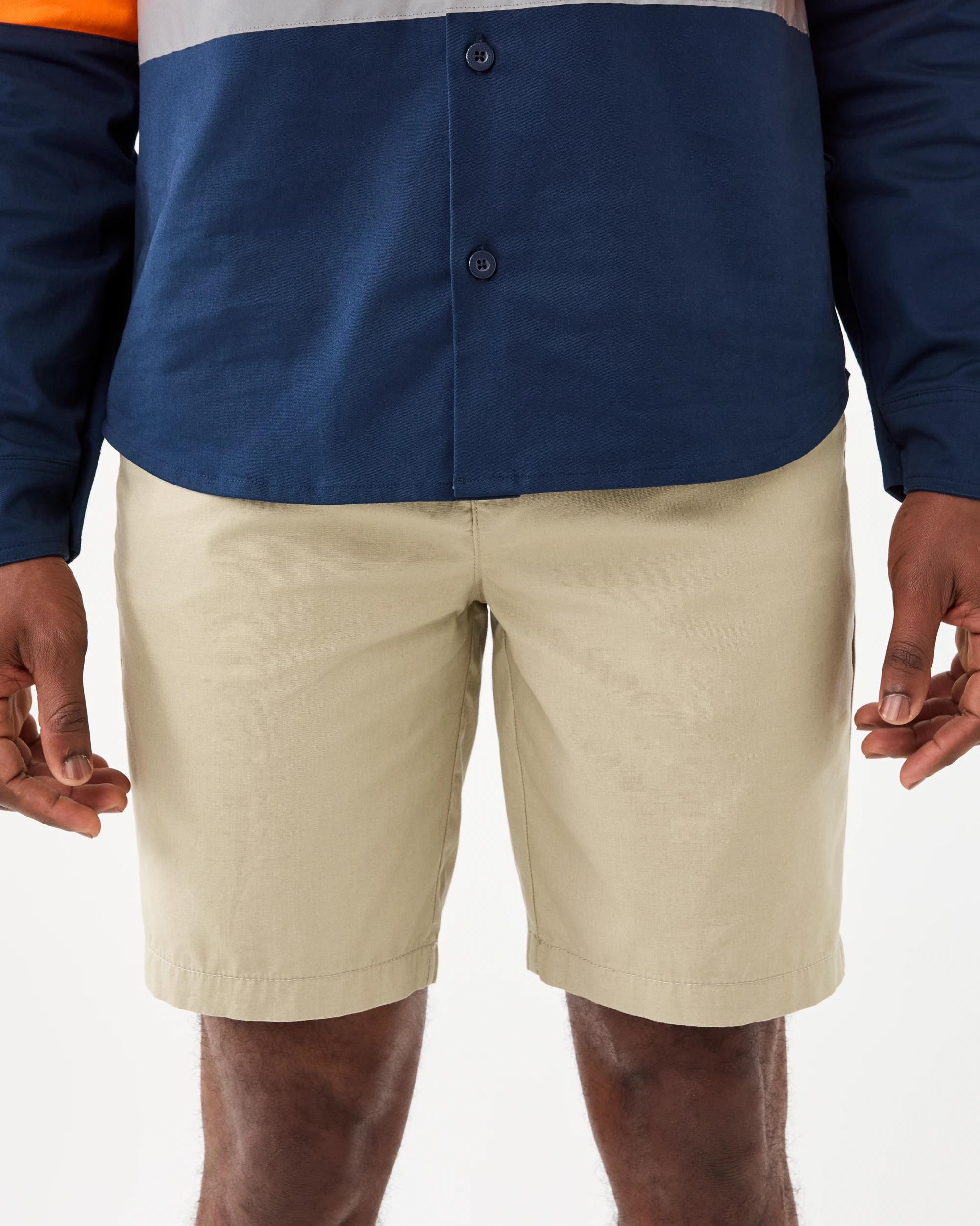 1 Fitted Waist Regular Chino Shorts Bge Almnm, 1 of 7