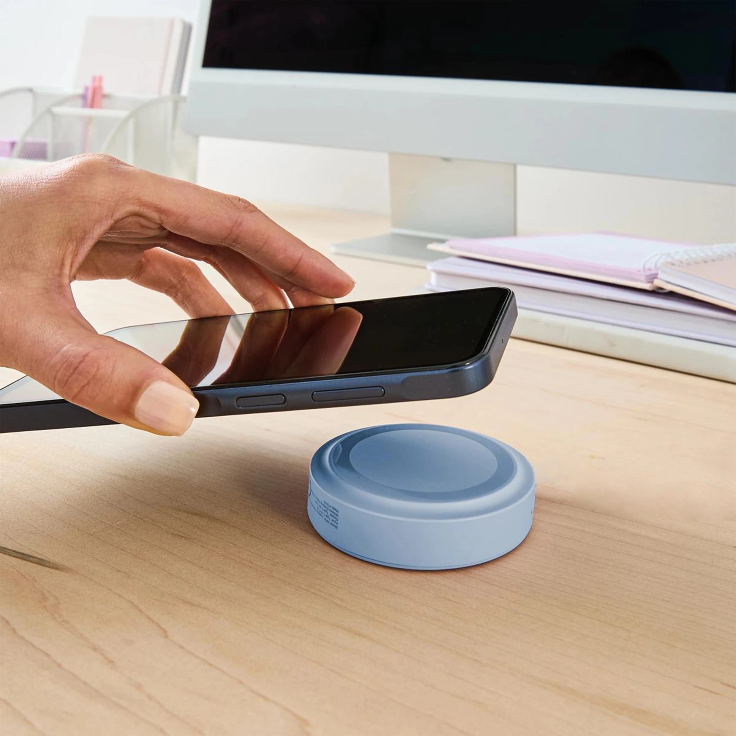 1 Magnetic Mini Powerbank - Blue, 1 of 10