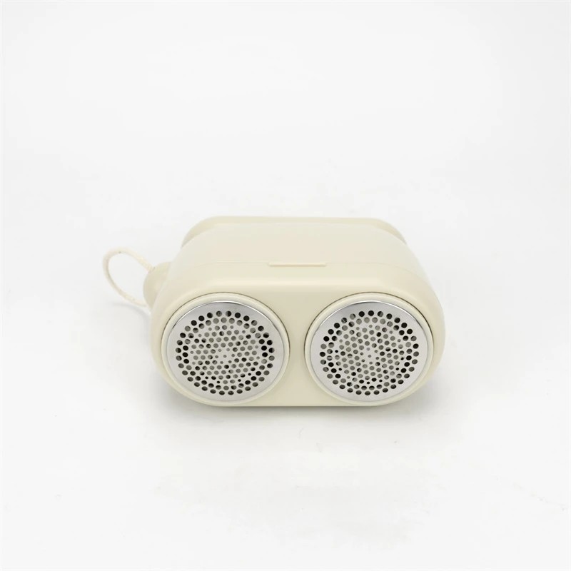 10 Rechargeable Dual Fabric Shaver, 10 of 10