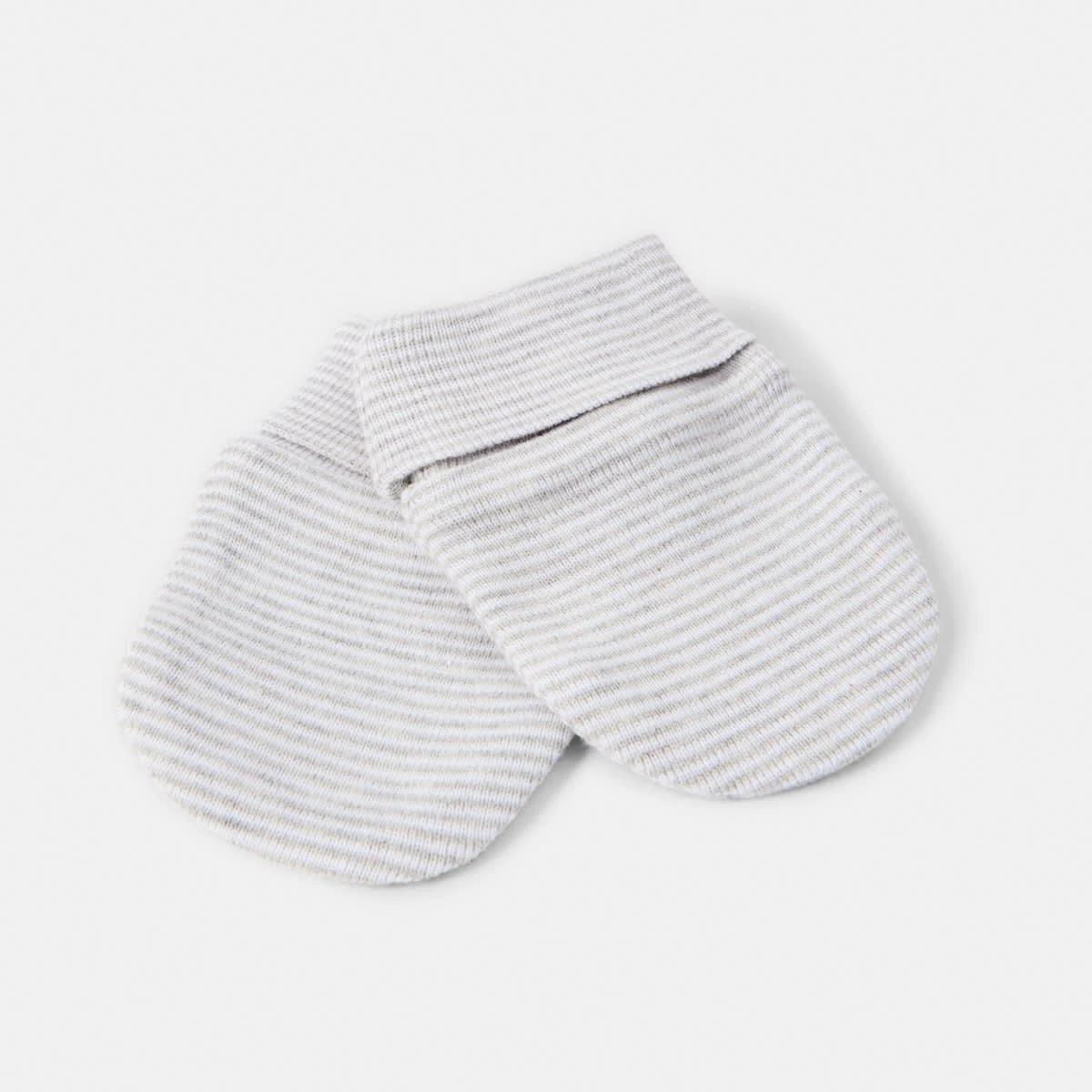 7 2 Pack Newborn Hat and Mittens Set GREY STRIPE AND SPOT, 7 of 8