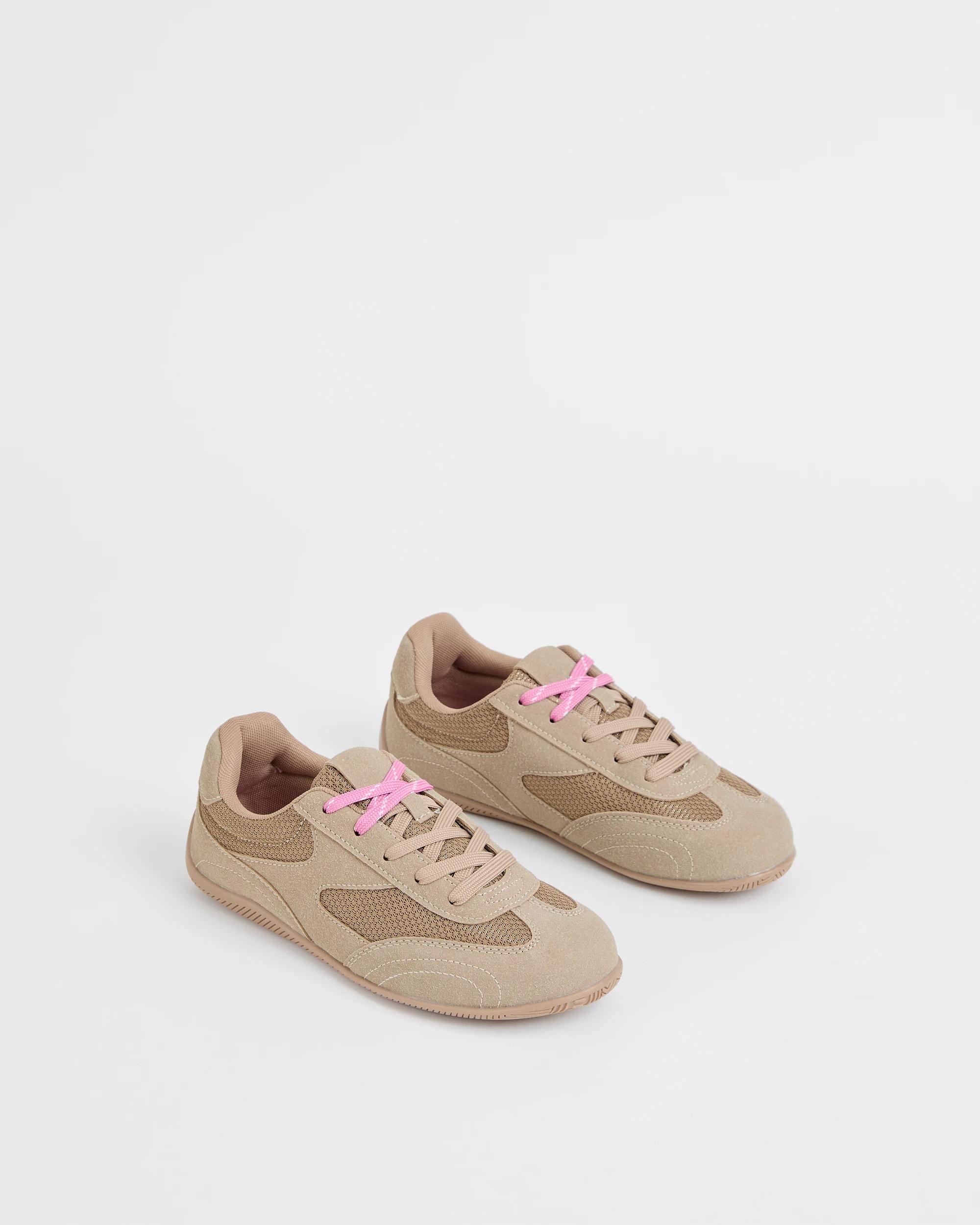 2 Target Youth Low Profile Retro Sneaker TAUPE, 2 of 3