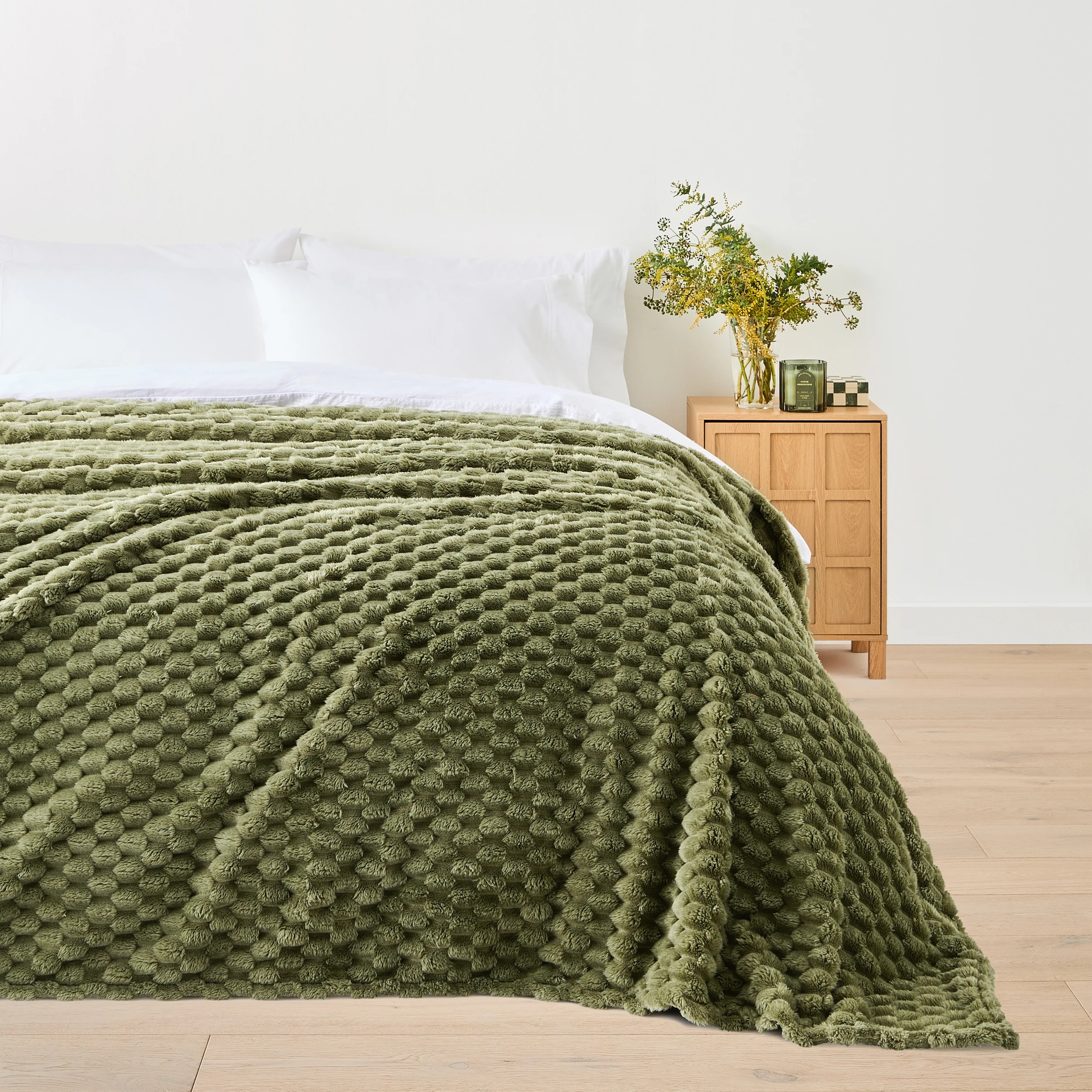 1 Plush Jacquard Blanket - Queen/King Bed, Green, 1 of 6