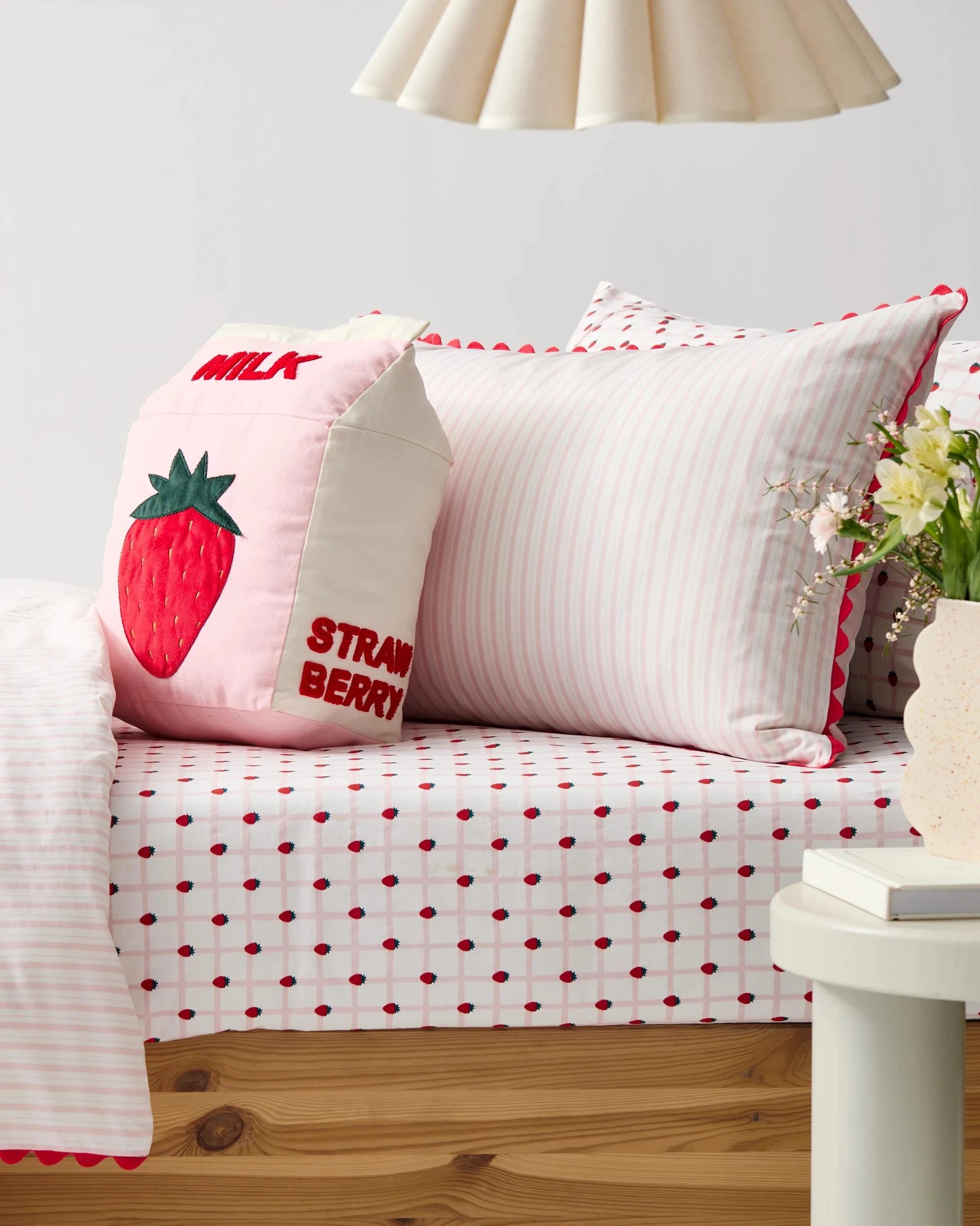 6 Target Strawberry Textured Australian Cotton Kids Quilt Cover Set - Queen Bed - Pink, 6 of 8