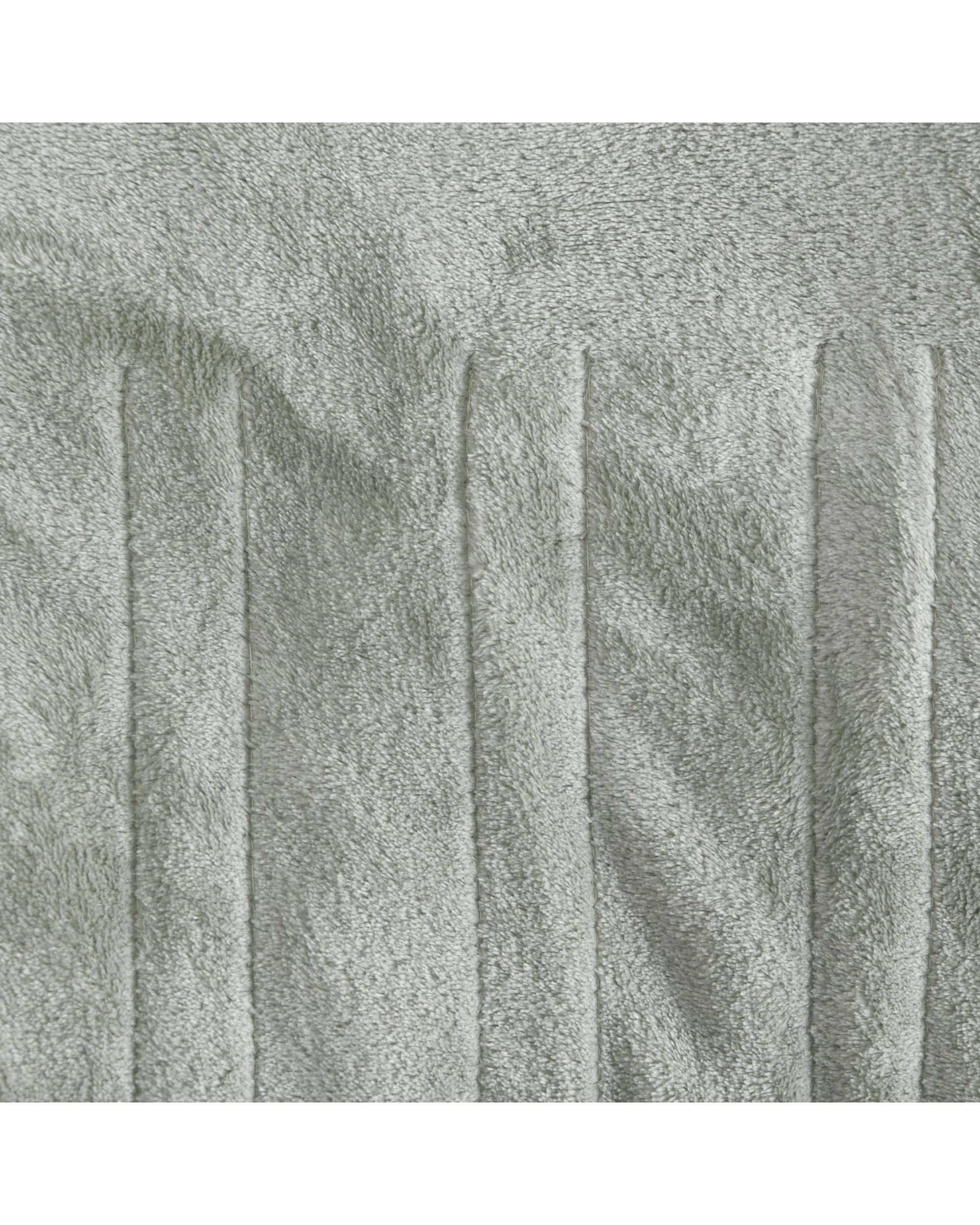 5 Dreamaker Millie Eyelash Fleece Reversible Heated Throw Faded 180x200cm - Green and Sage, 5 of 8