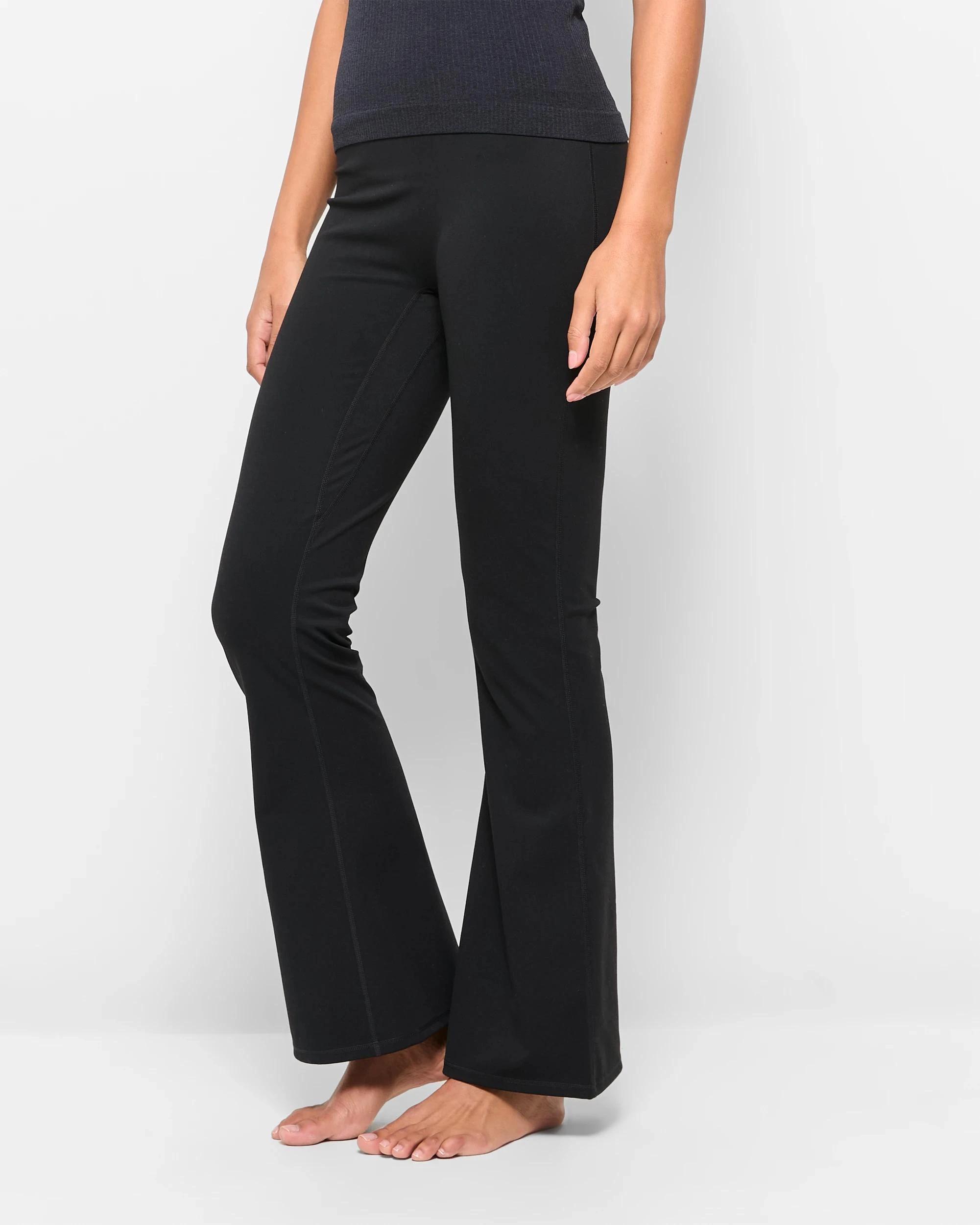 3 Target Active Studio Soft Yoga Flare Pants BLACK, 3 of 5