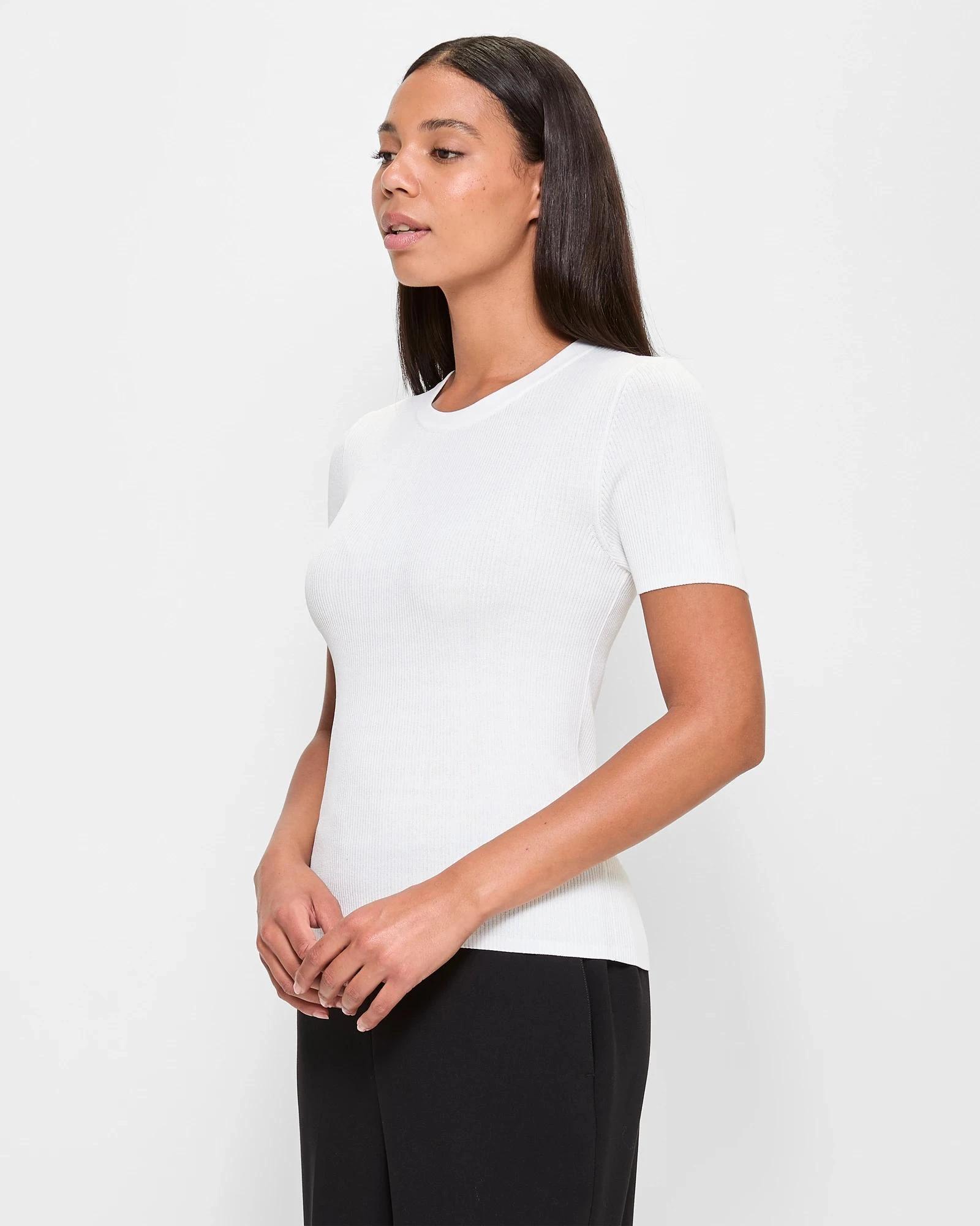 3 Ultimate Ribbed Knit T-Shirt - Preview CLOUD DANCER, 3 of 5