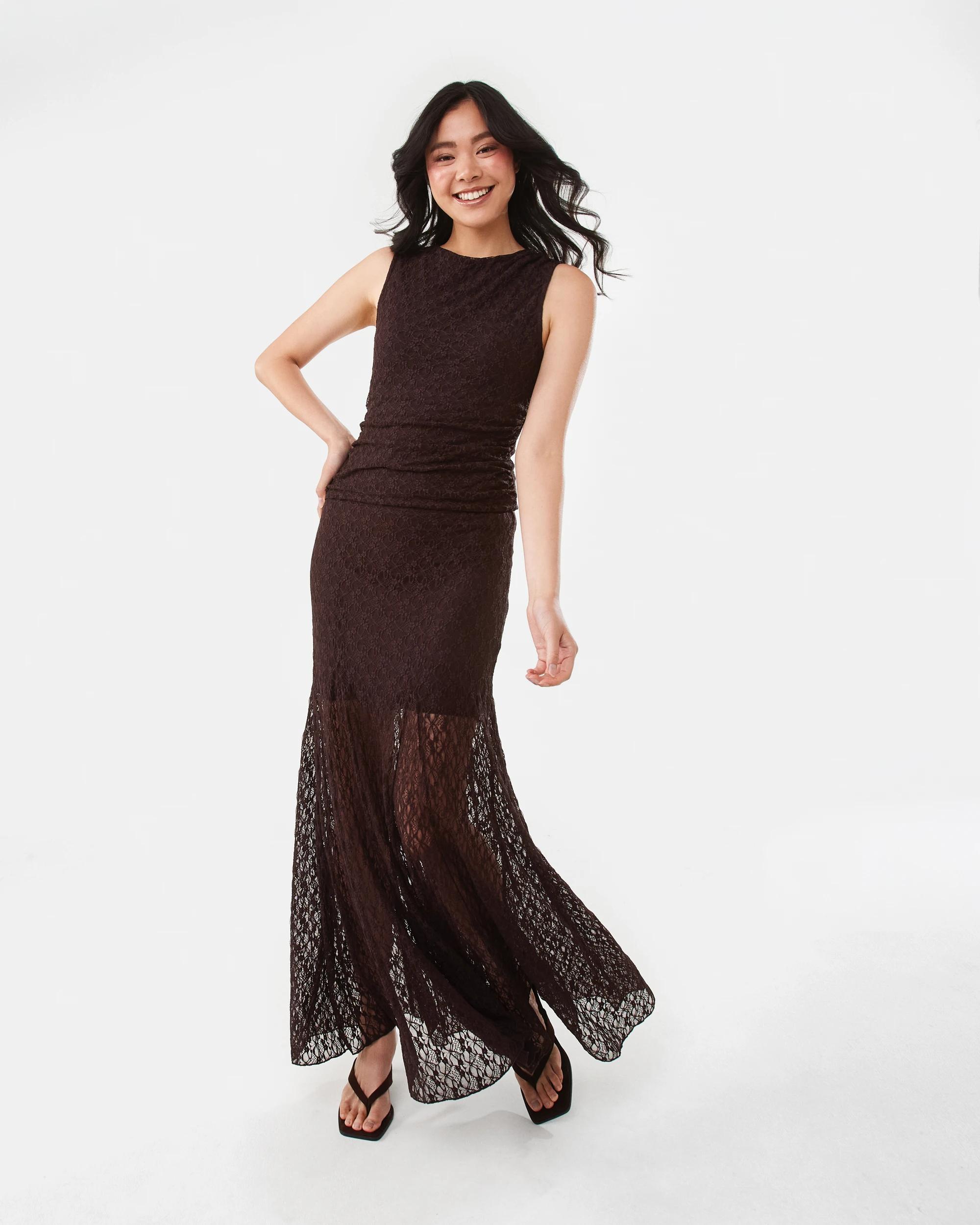 2 Sleeveless Drape Detail Tank Choc Plum, 2 of 5