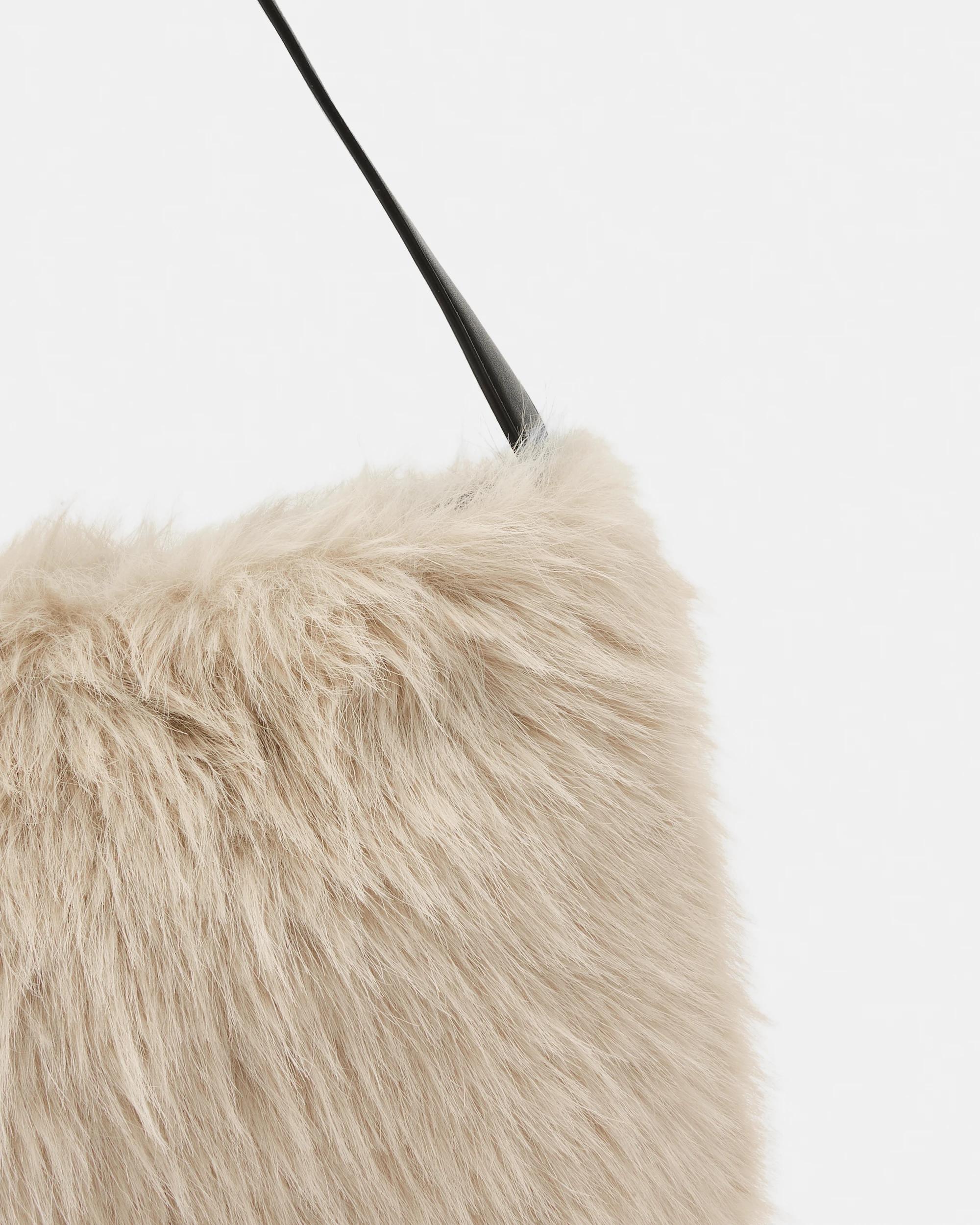 4 Faux Fur Tote Bag Cream, 4 of 7