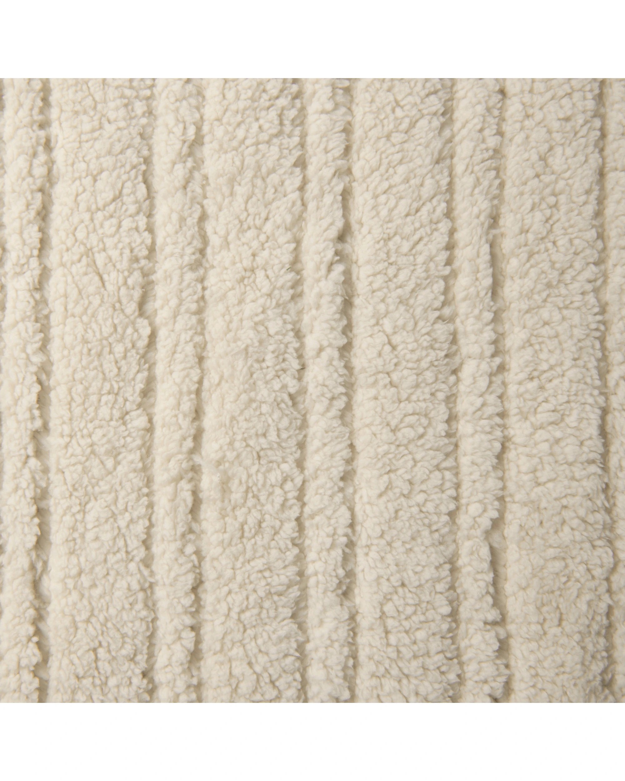 3 Dreamaker Eve Reversible Sherpa & Coral Fleece Heated Throw 130x160cm - Cream, 3 of 8