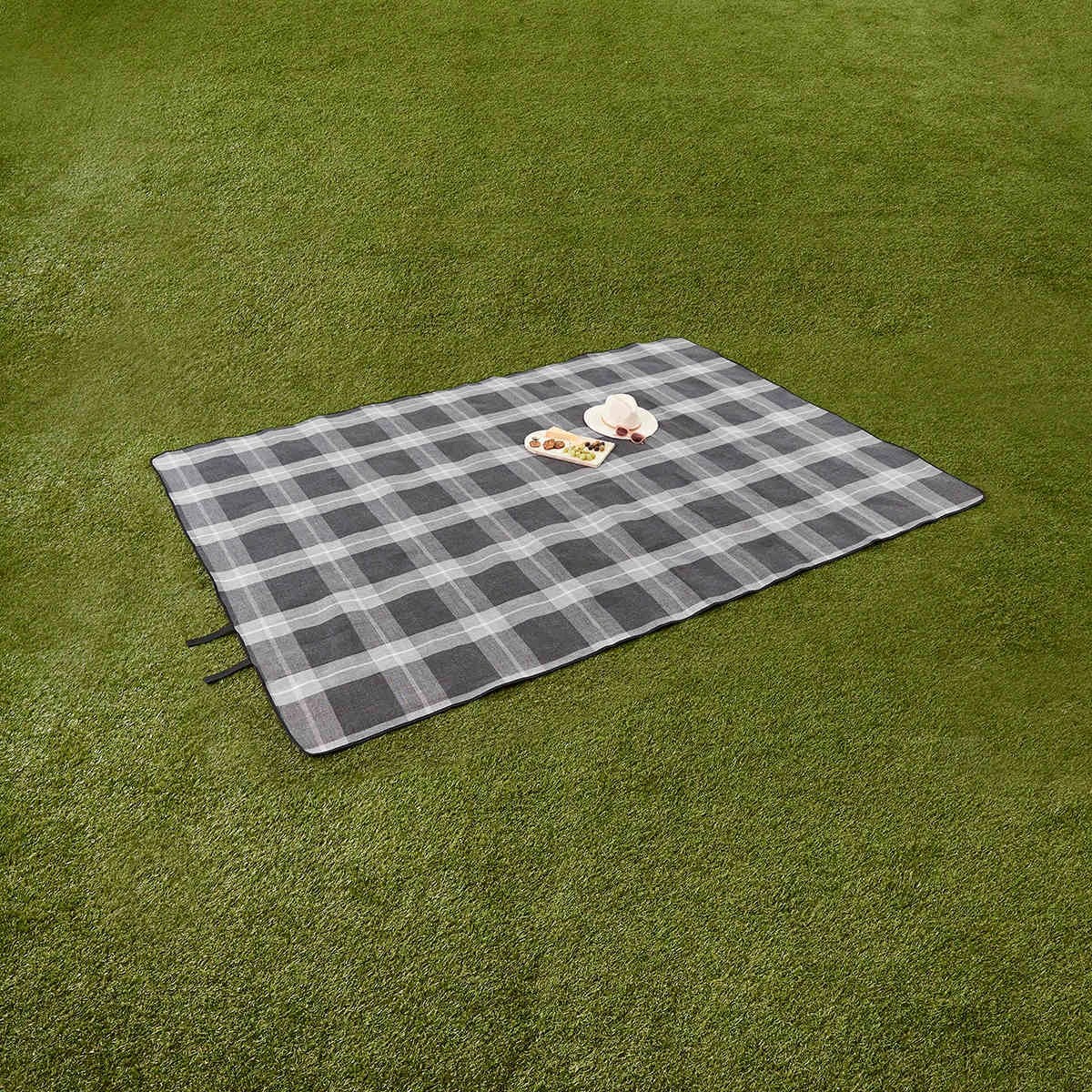 1 Picnic Rug - Extra Large, 1 of 7