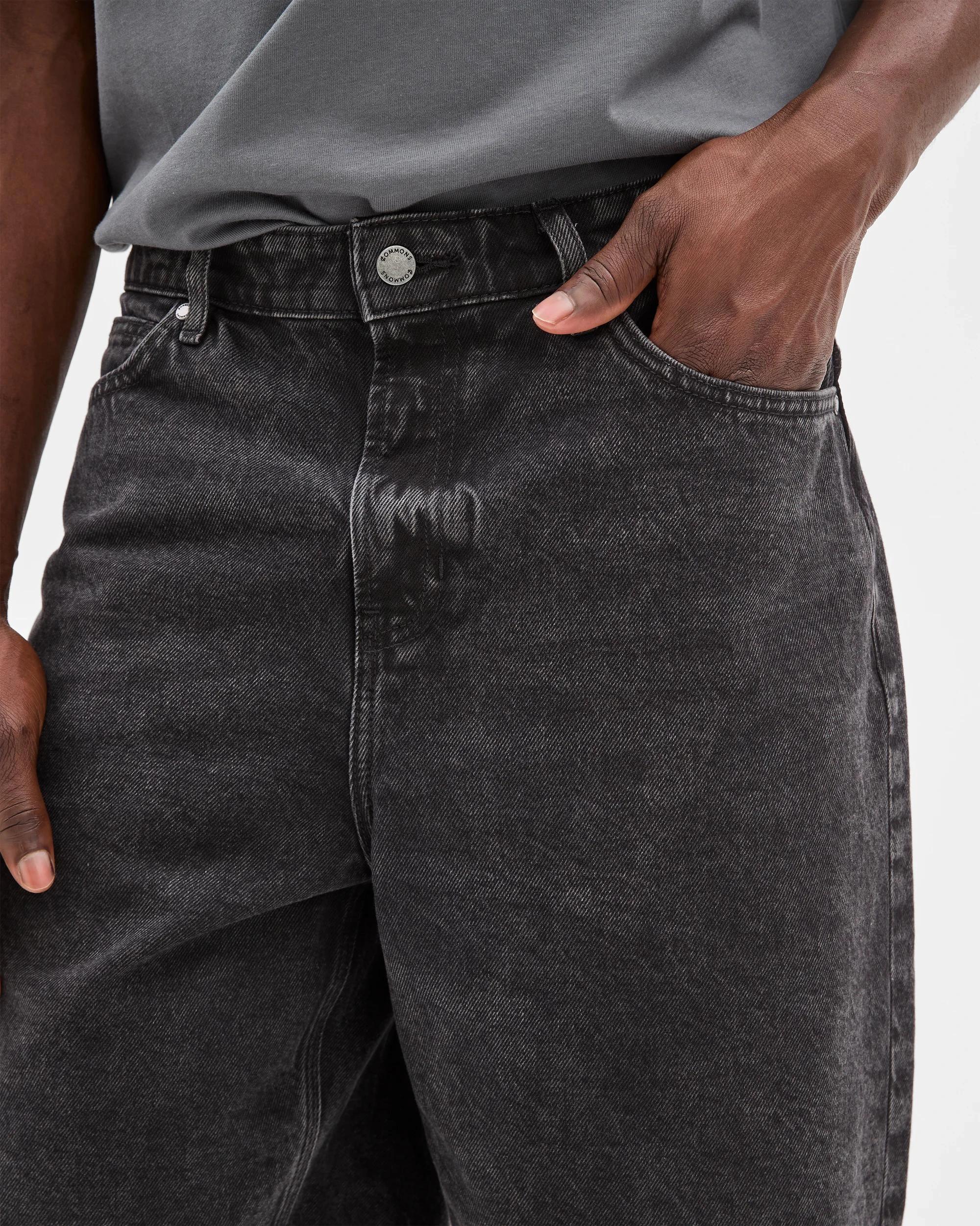 4 Loose Denim Shorts - Commons BLACKWASH, 4 of 6