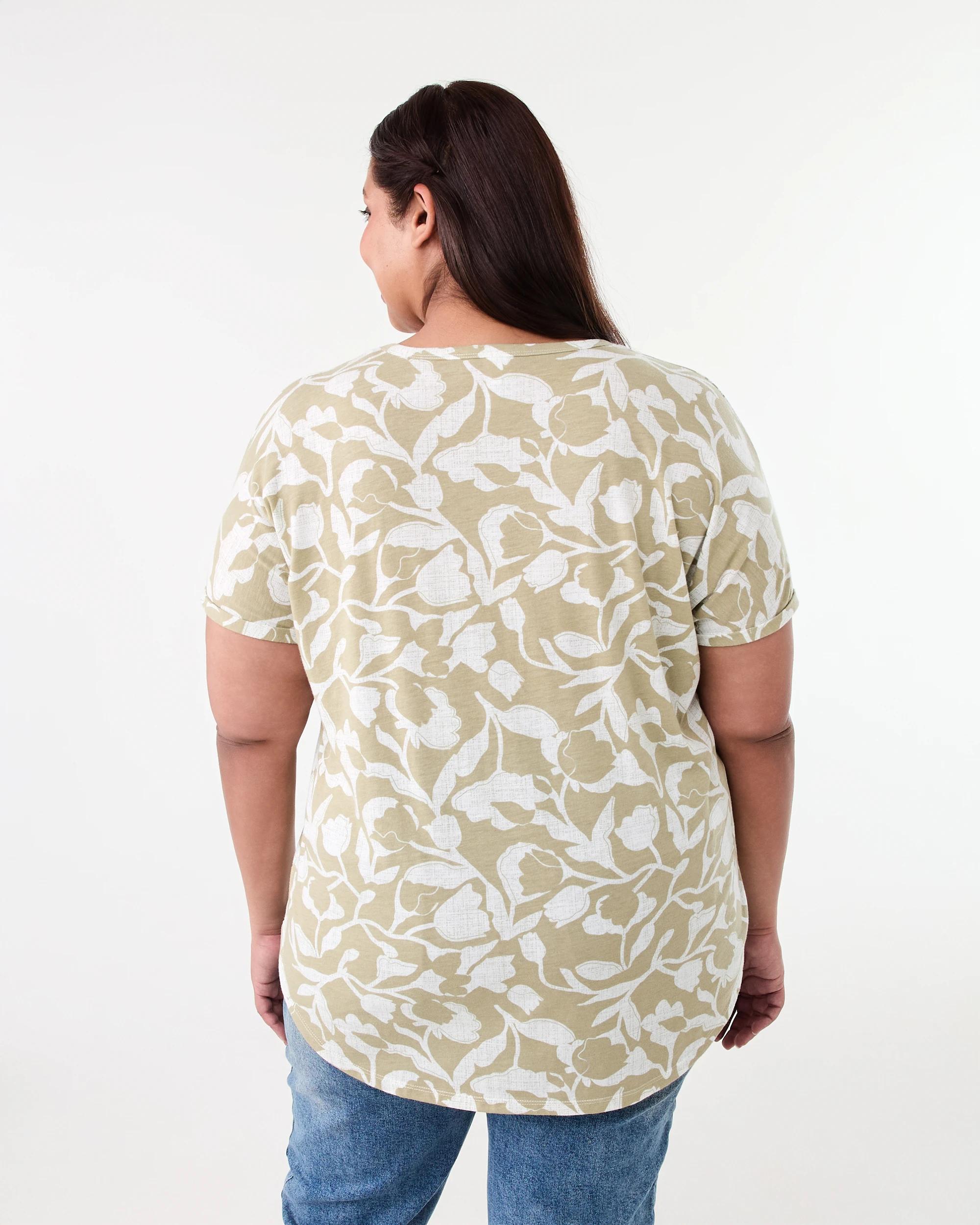 3 Curve Short Sleeve Print V-neck T-shirt Elm Flrl, 3 of 6