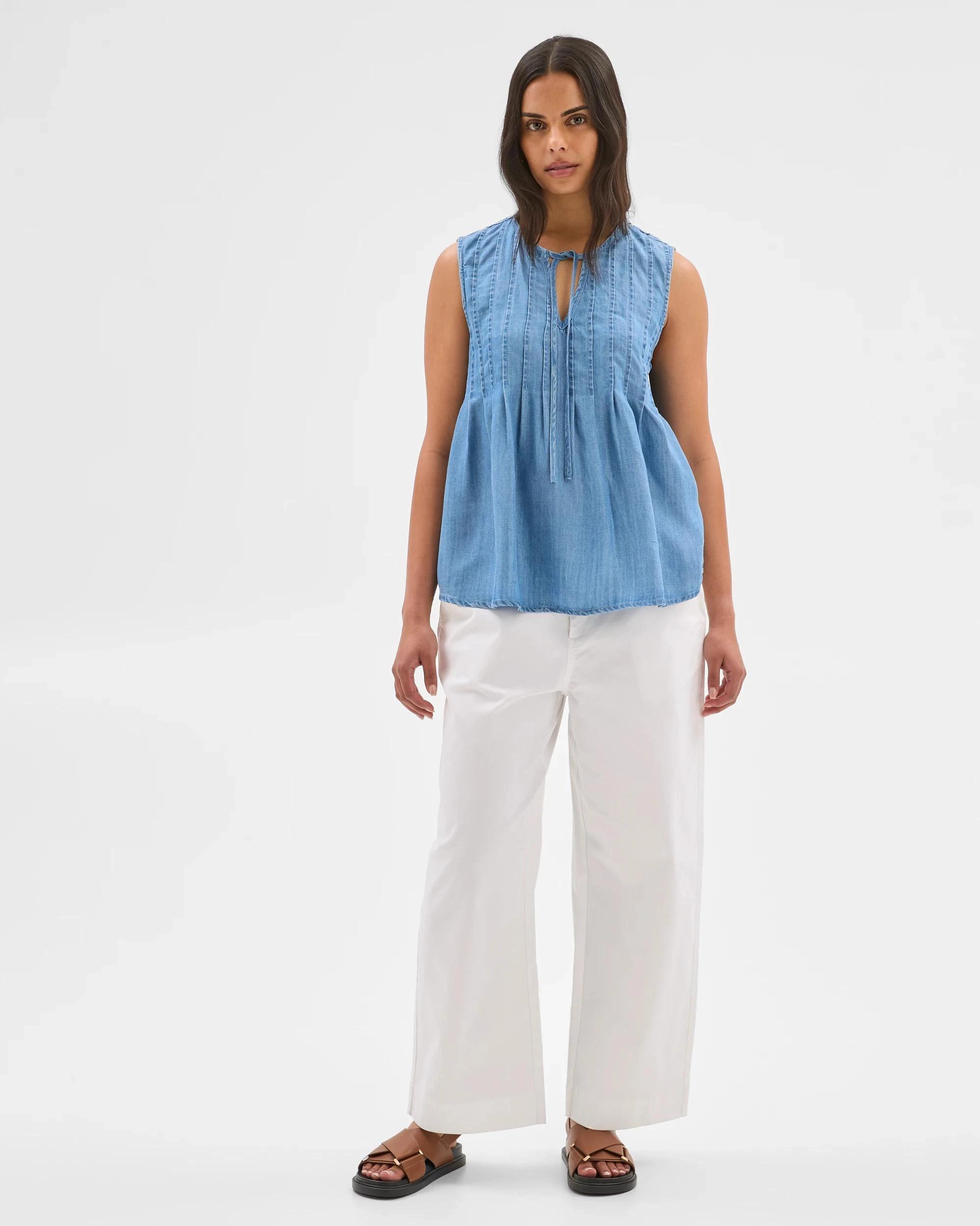 3 Target Pintuck Tank Top CHAMBRAY, 3 of 6