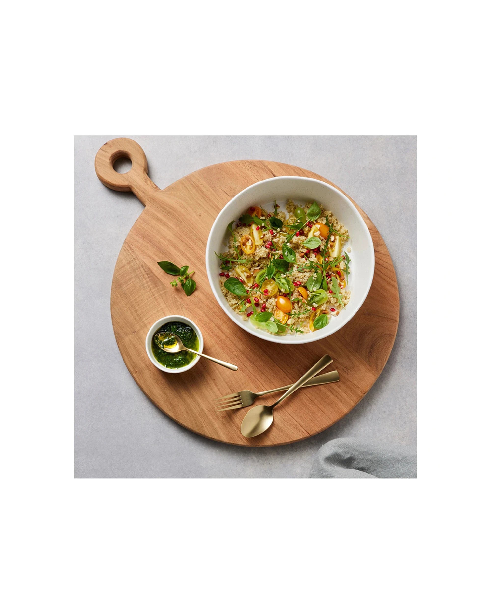 3 Maxwell & Williams Menara Acacia Wood Round Serving Paddle 58 X 46 Cm
 - Plain, 3 of 5