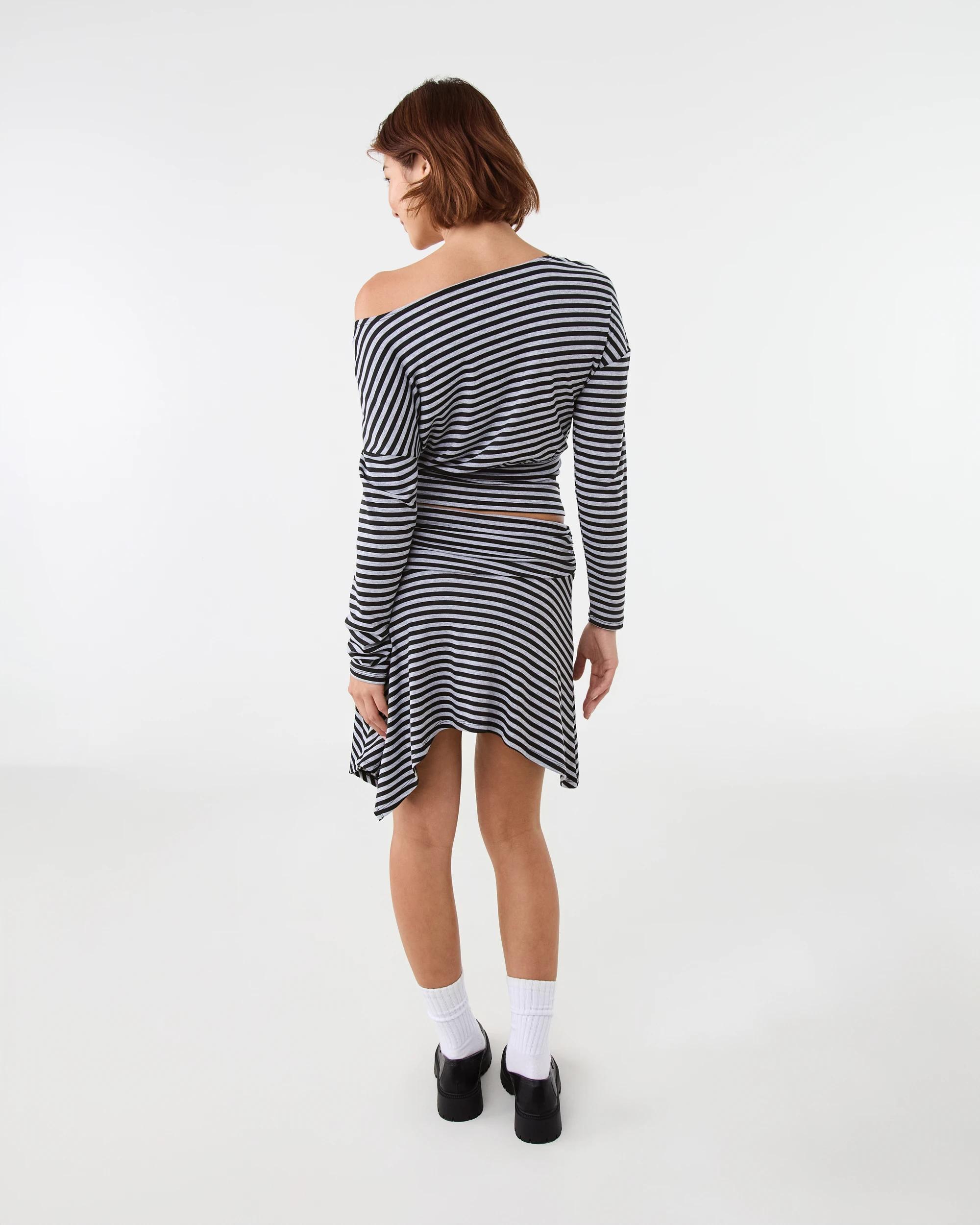 4 Long Sleeve Off the Shoulder Top Stripe, 4 of 7