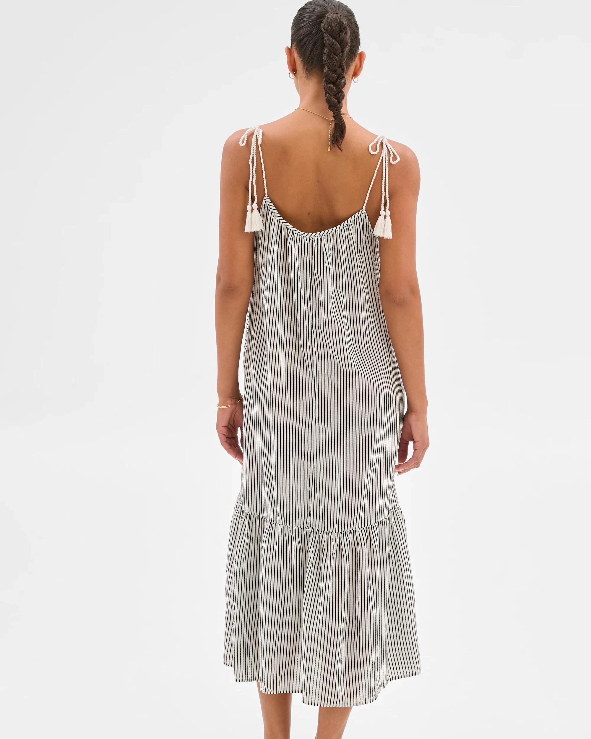 4 Target Resort Sleeveless Print Tiered Maxi Dress PRINT, 4 of 6