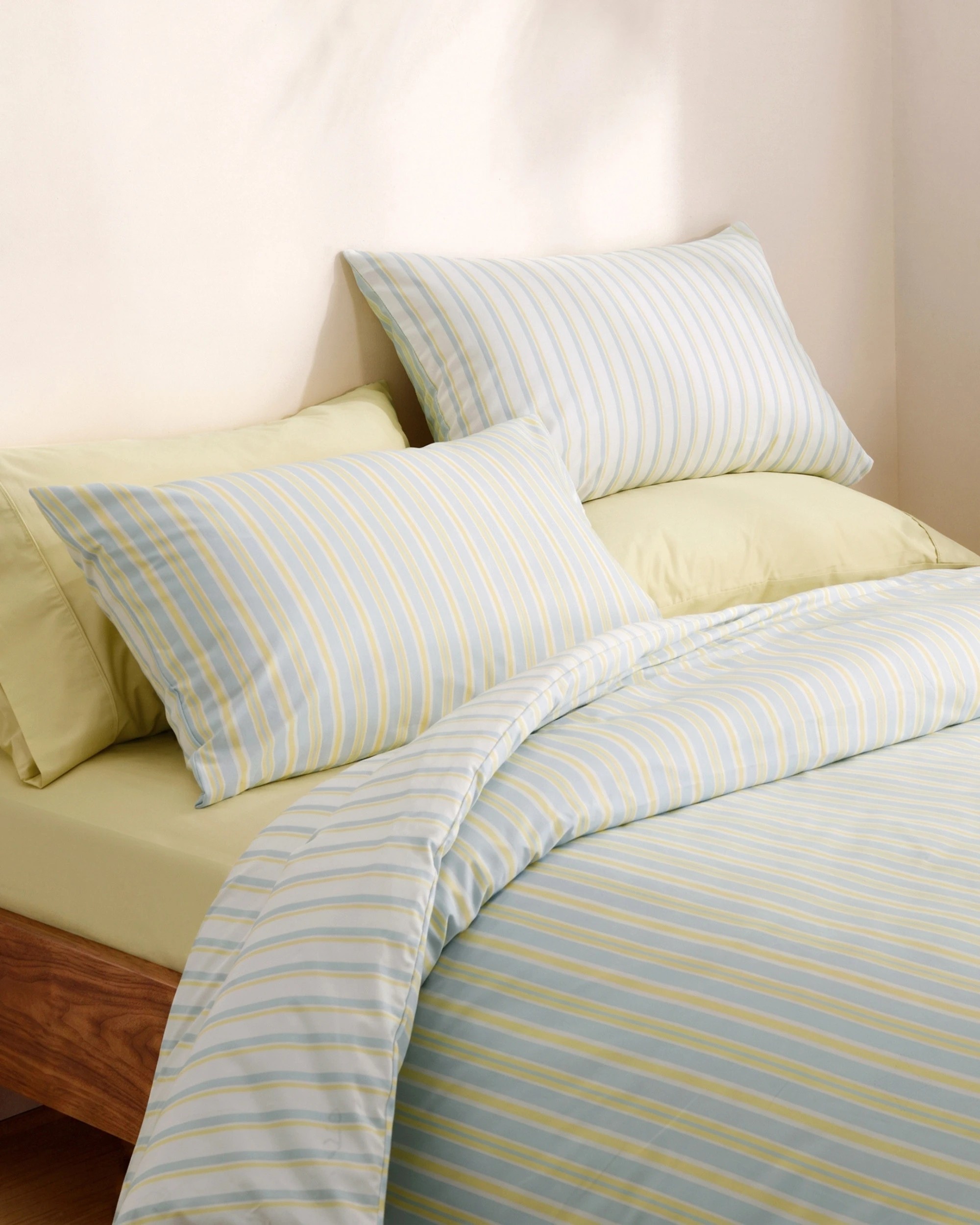 3 Dreamaker Axel Stripes Cotton Percale Reversible Quilt Cover Set - Single Bed - Sky/Citron, 3 of 7
