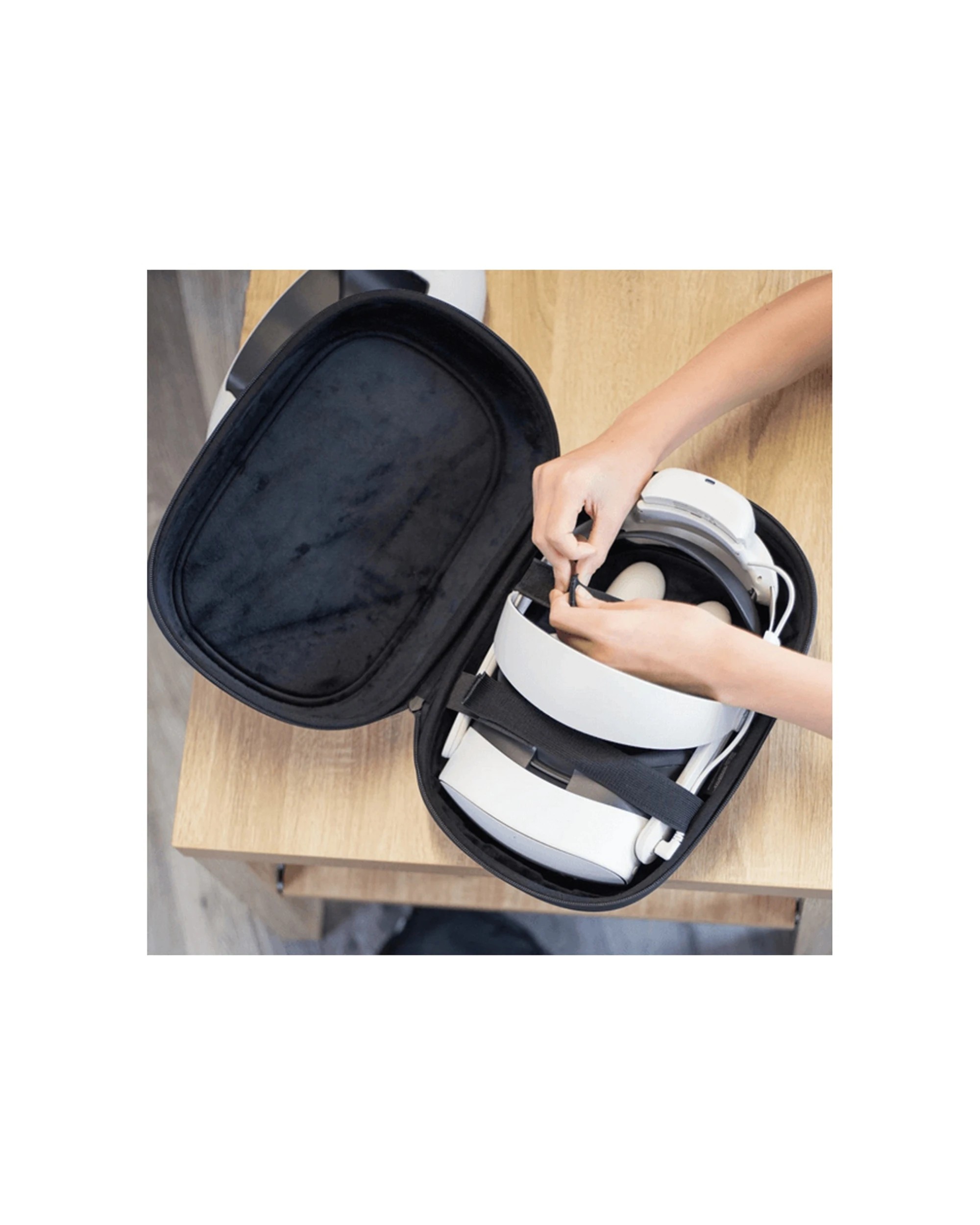 5 4Gamers Protective Storage And Carry Case For Meta Quest 3 And 3s VR Headset - Black, 5 of 5