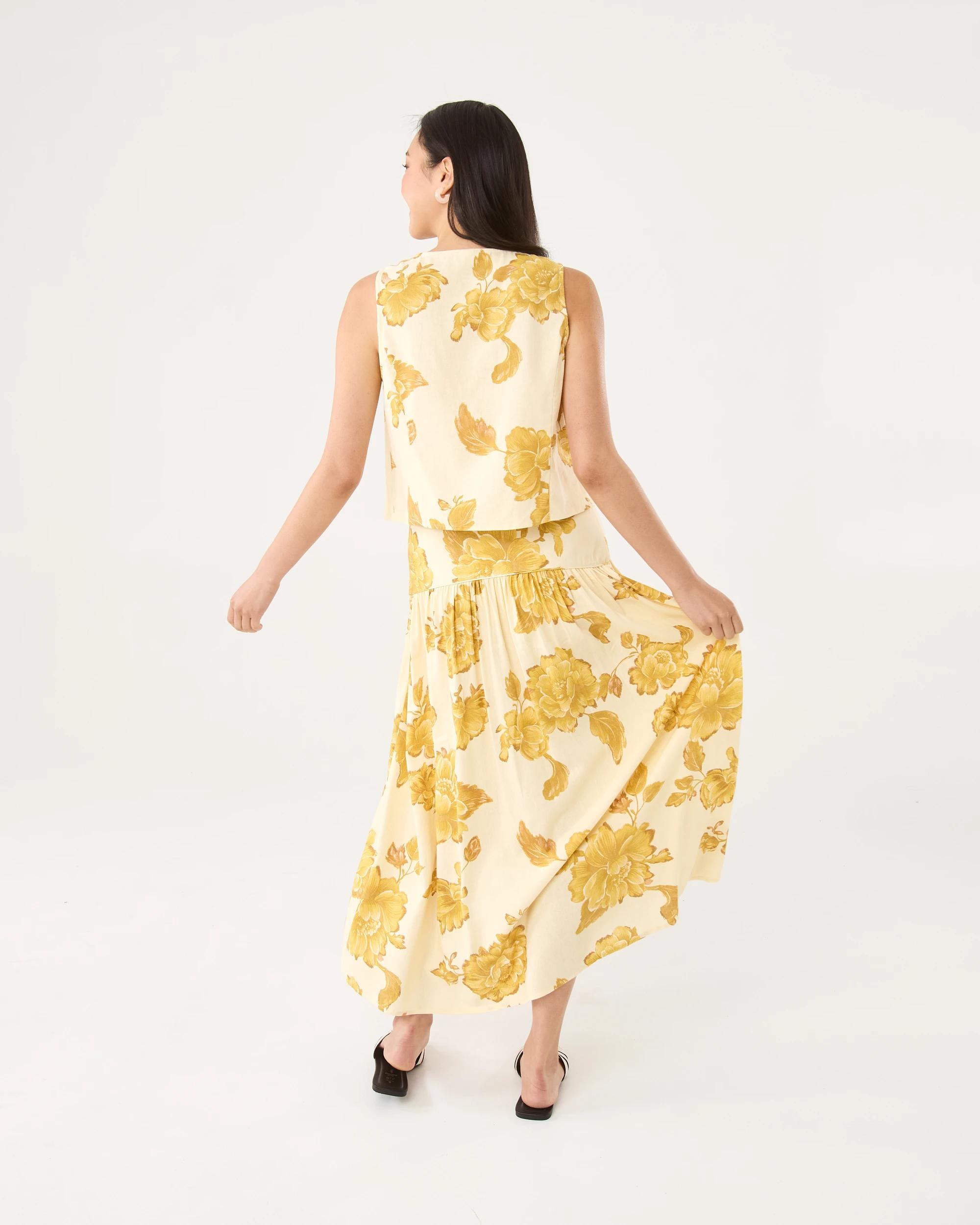 4 Short Sleeve Linen Blend Tie Front Top Boho Flral, 4 of 6