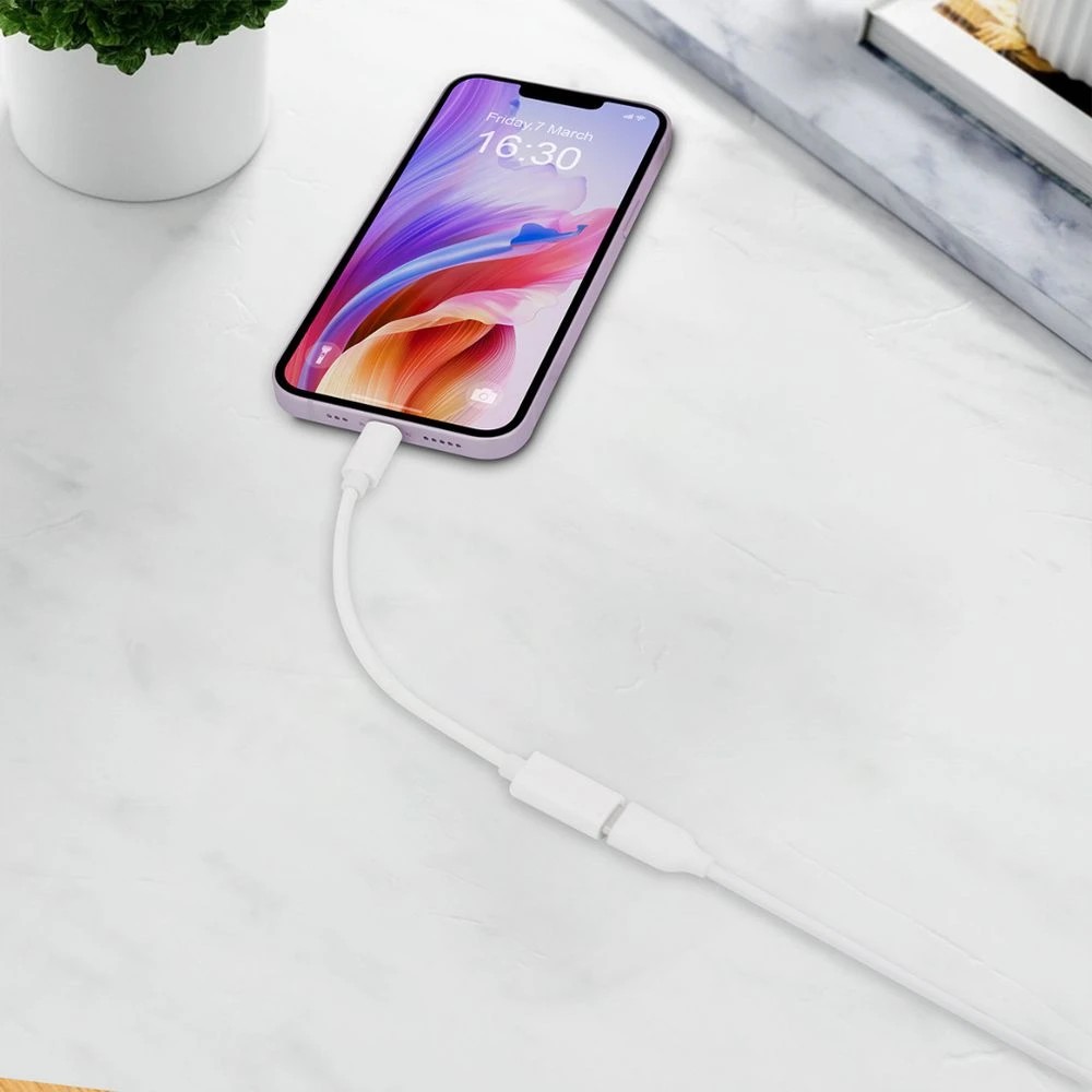 3 Keji USB-C to Lightning Adapter White, 3 of 4