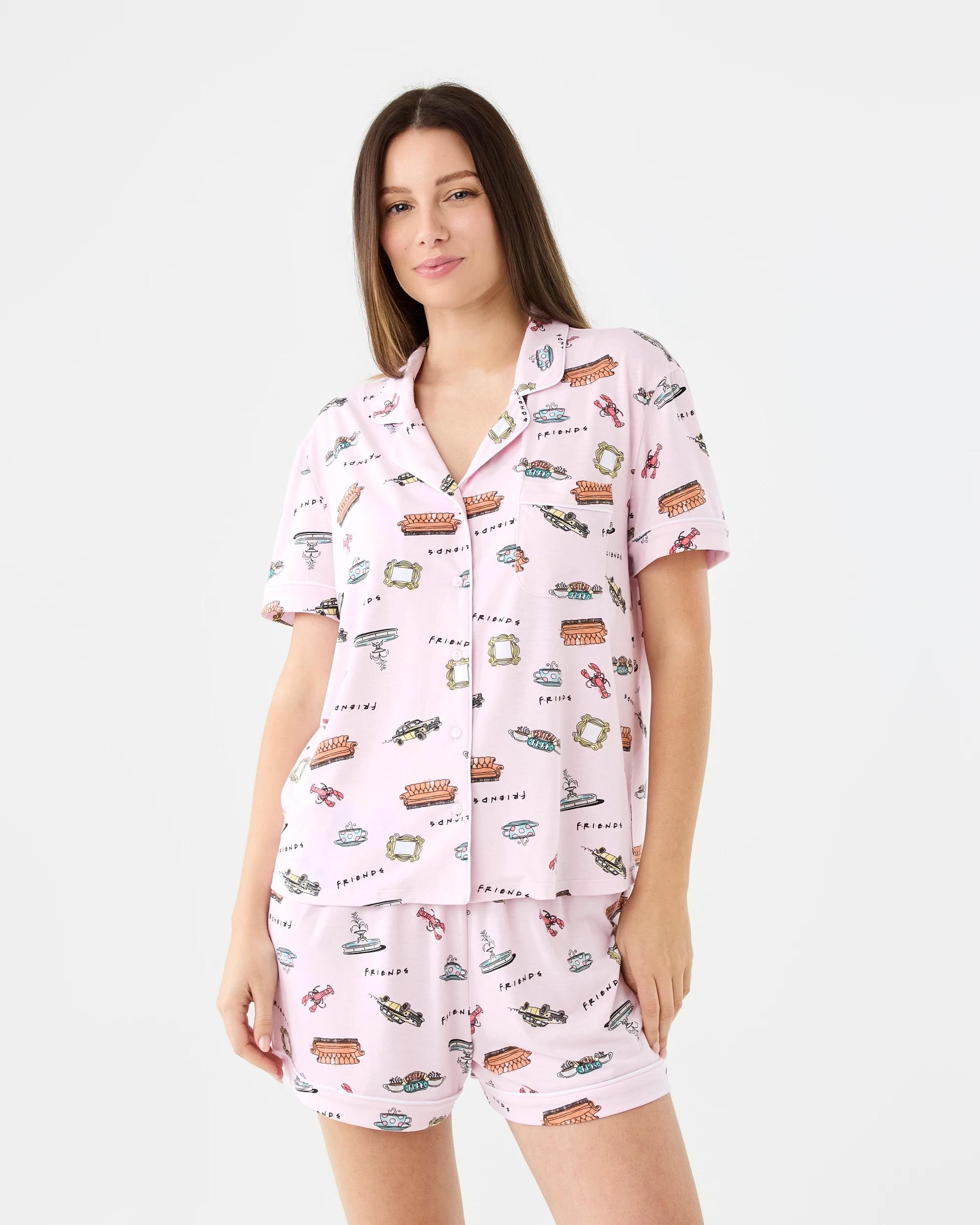 1 Friends License Short Sleeve Top and Shorts Comfort Pyjama Set Frnds Aop, 1 of 8