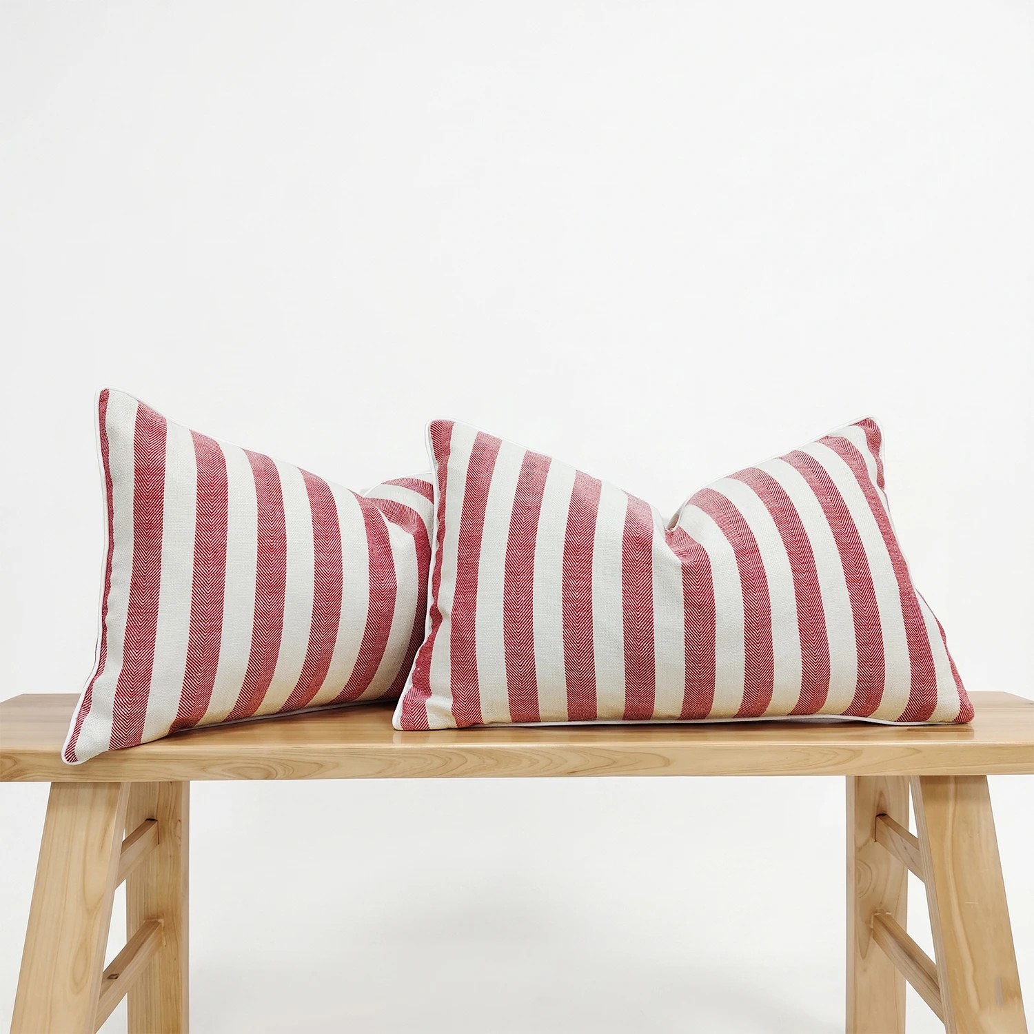 2 Gioia Casa 2-Pack Yarn-Dyed Linen Cotton Cushion Covers 30x50cm - Red, 2 of 3