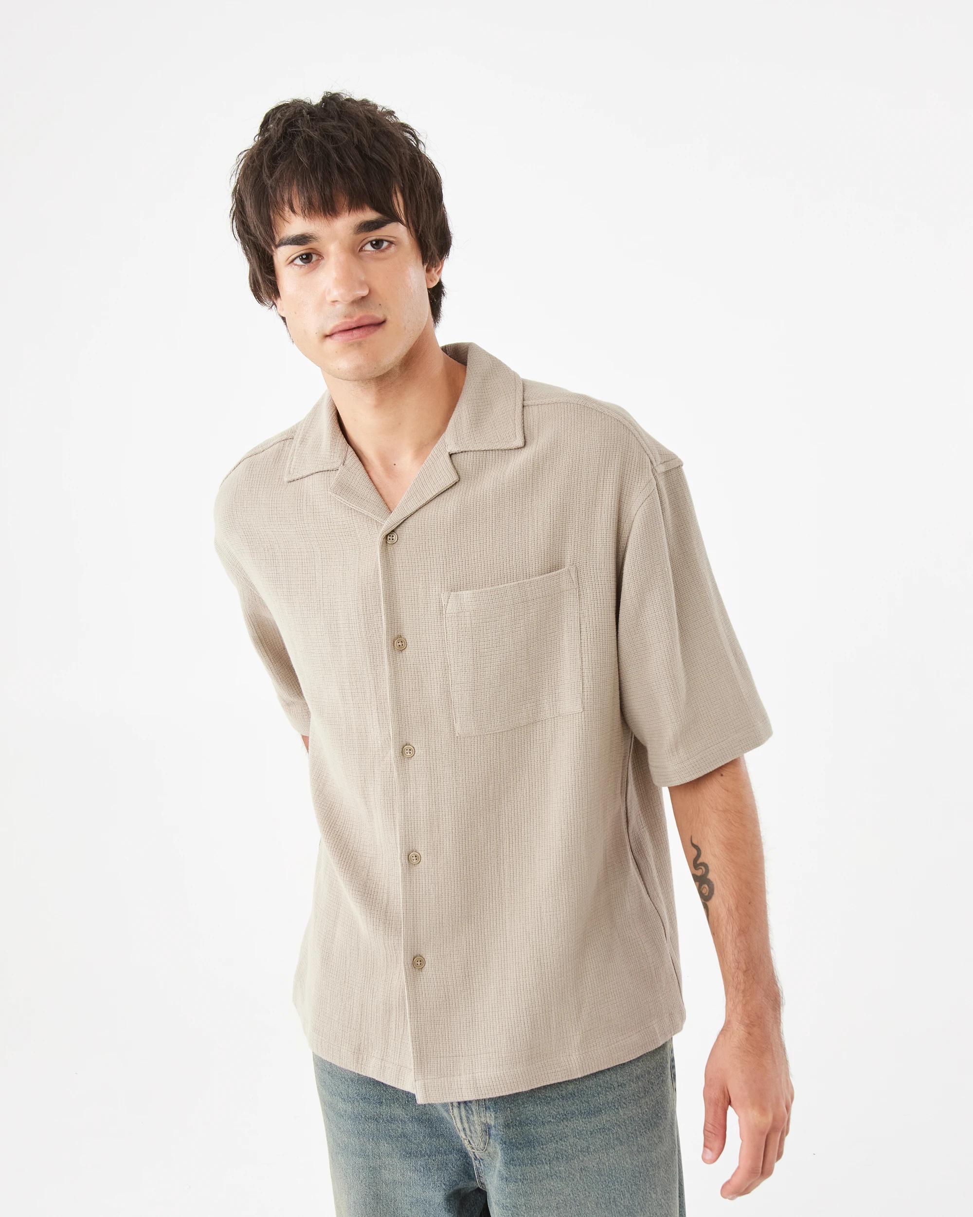 1 Short Sleeve Boxy Shirt Bge Khaki, 1 of 8