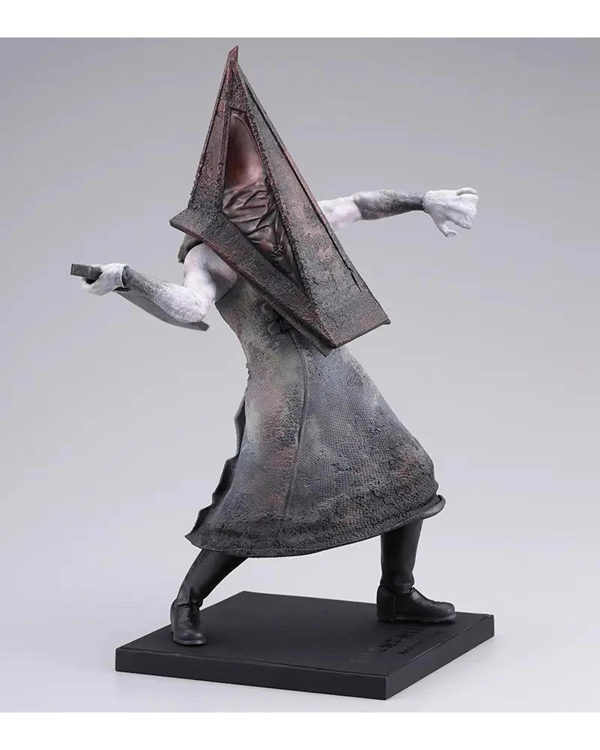 3 Kotobukiya Oshi Works Silent Hill 2 Red Pyramid Thing 1/7 Scale Statue, 3 of 10