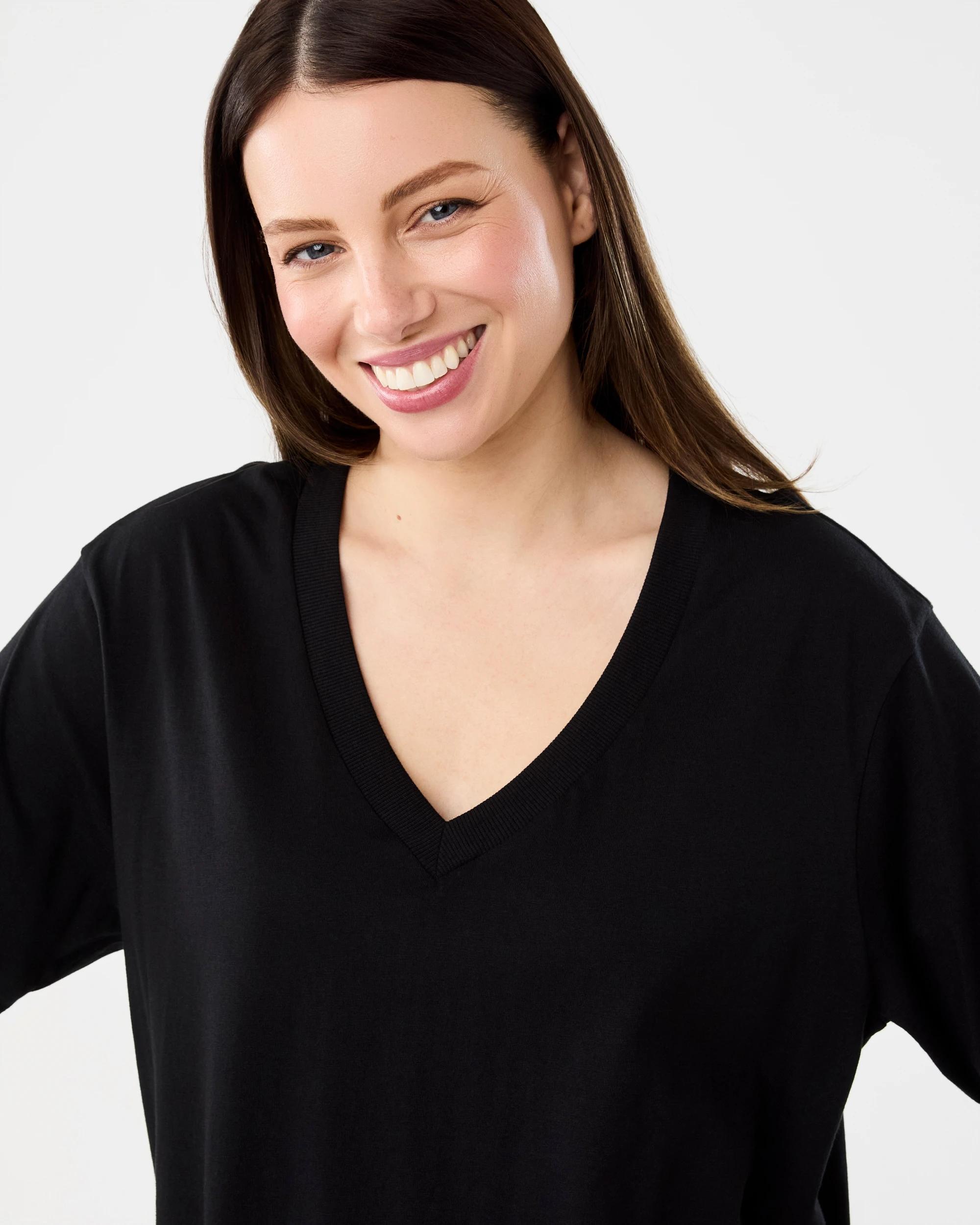4 Short Sleeve Cotton Modal V-Neck T-shirt Black, 4 of 5