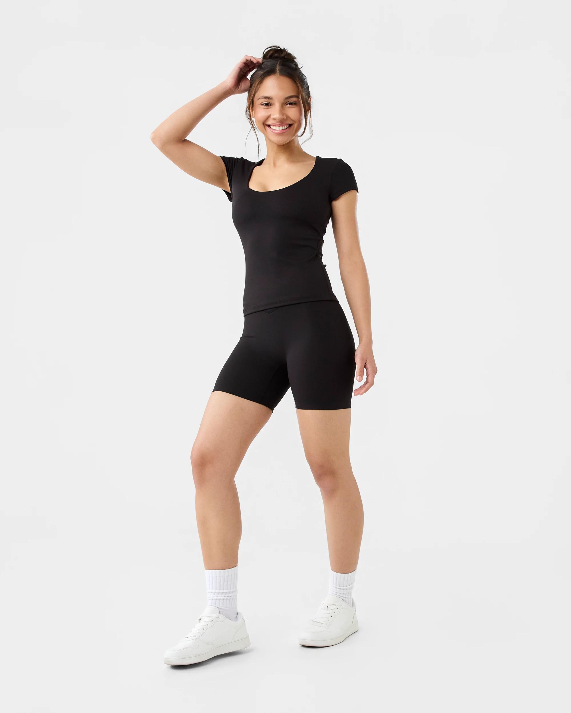 3 Active Womens Cloudform V Front Bike Shorts Black, 3 of 6