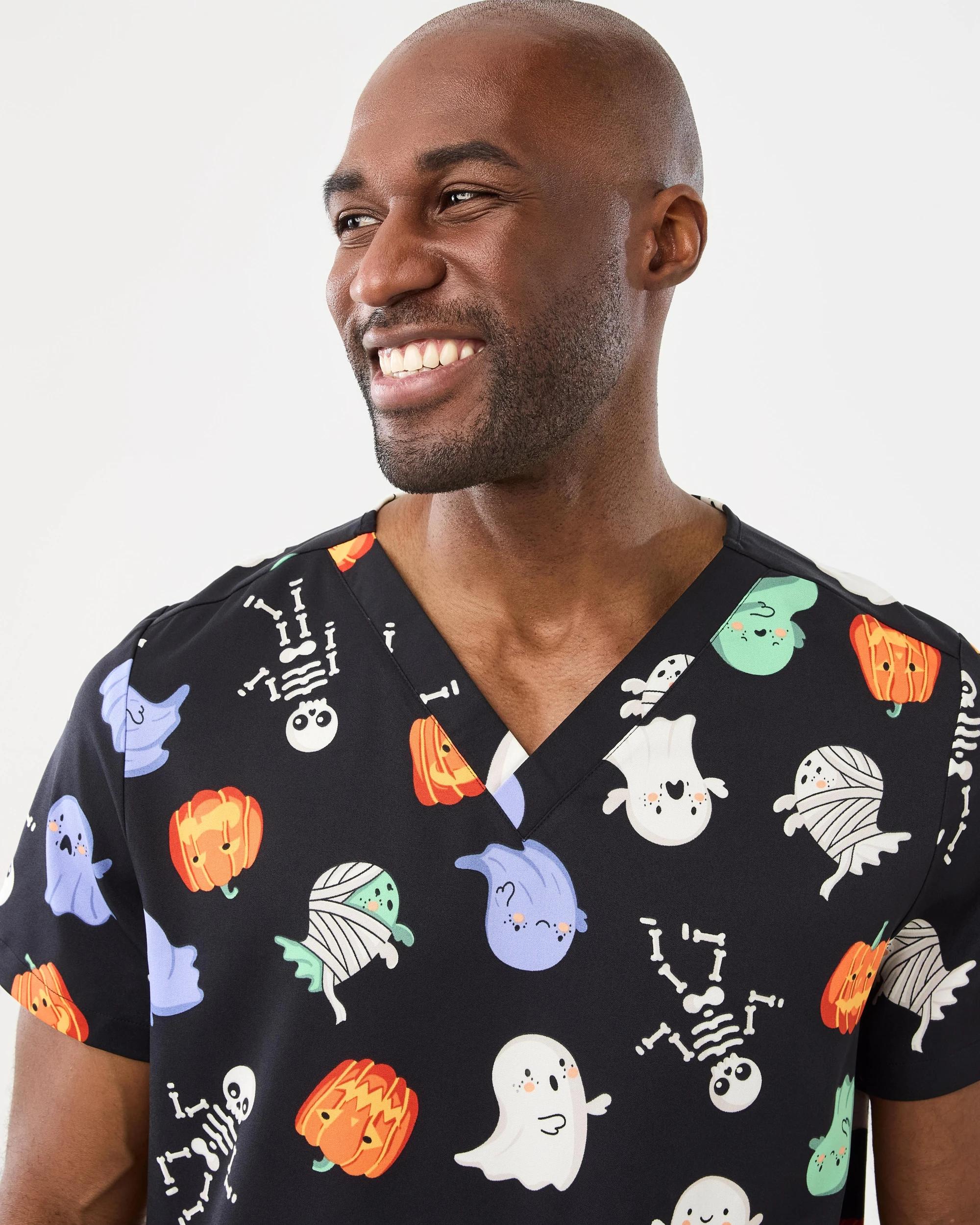 4 Halloween Workwear Unisex Scrub Top Blk Boney, 4 of 7