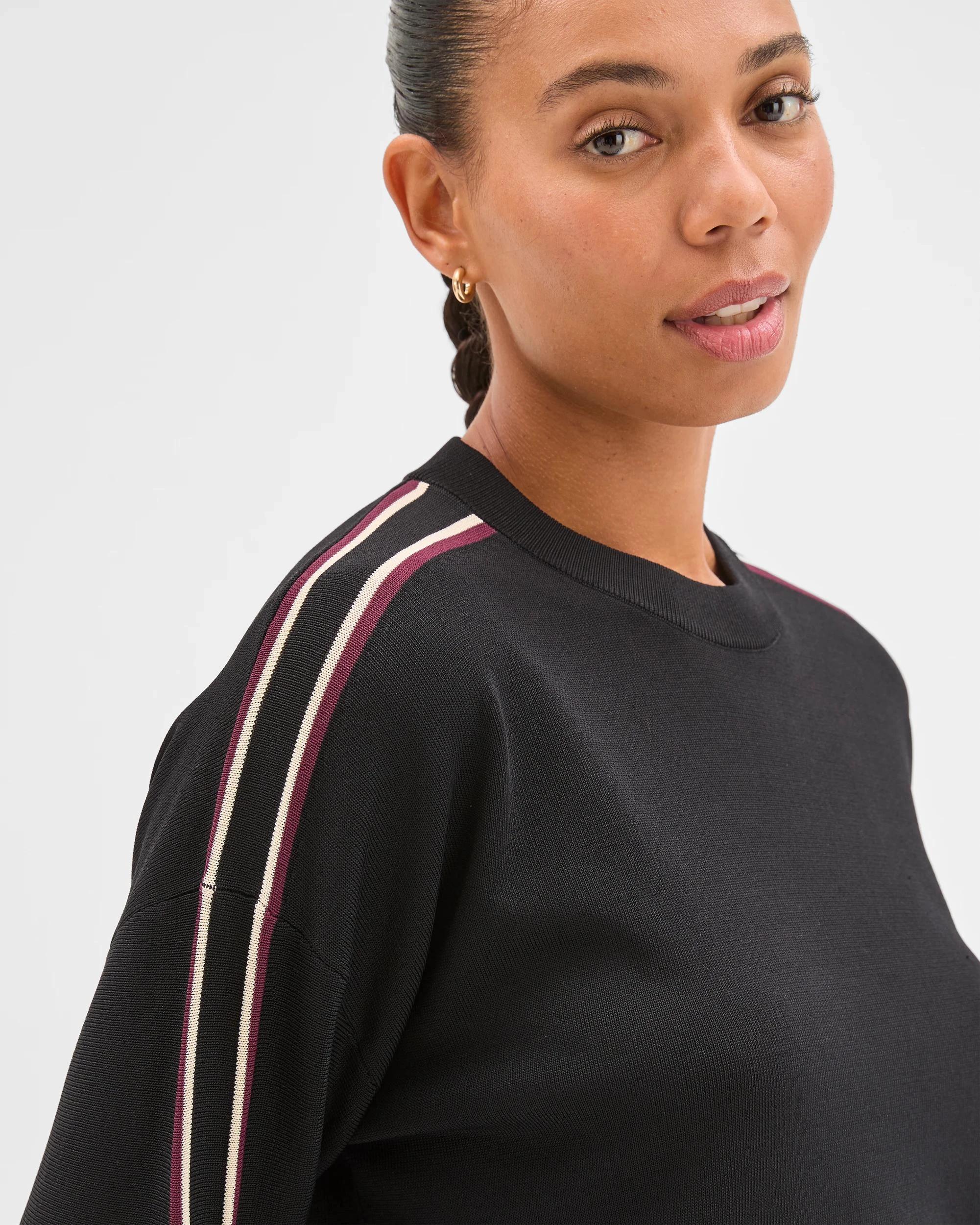 4 Target Active Active Studio Long Sleeve Crew Neck Crepe Top BLACK/COCOA/OATMILK, 4 of 8