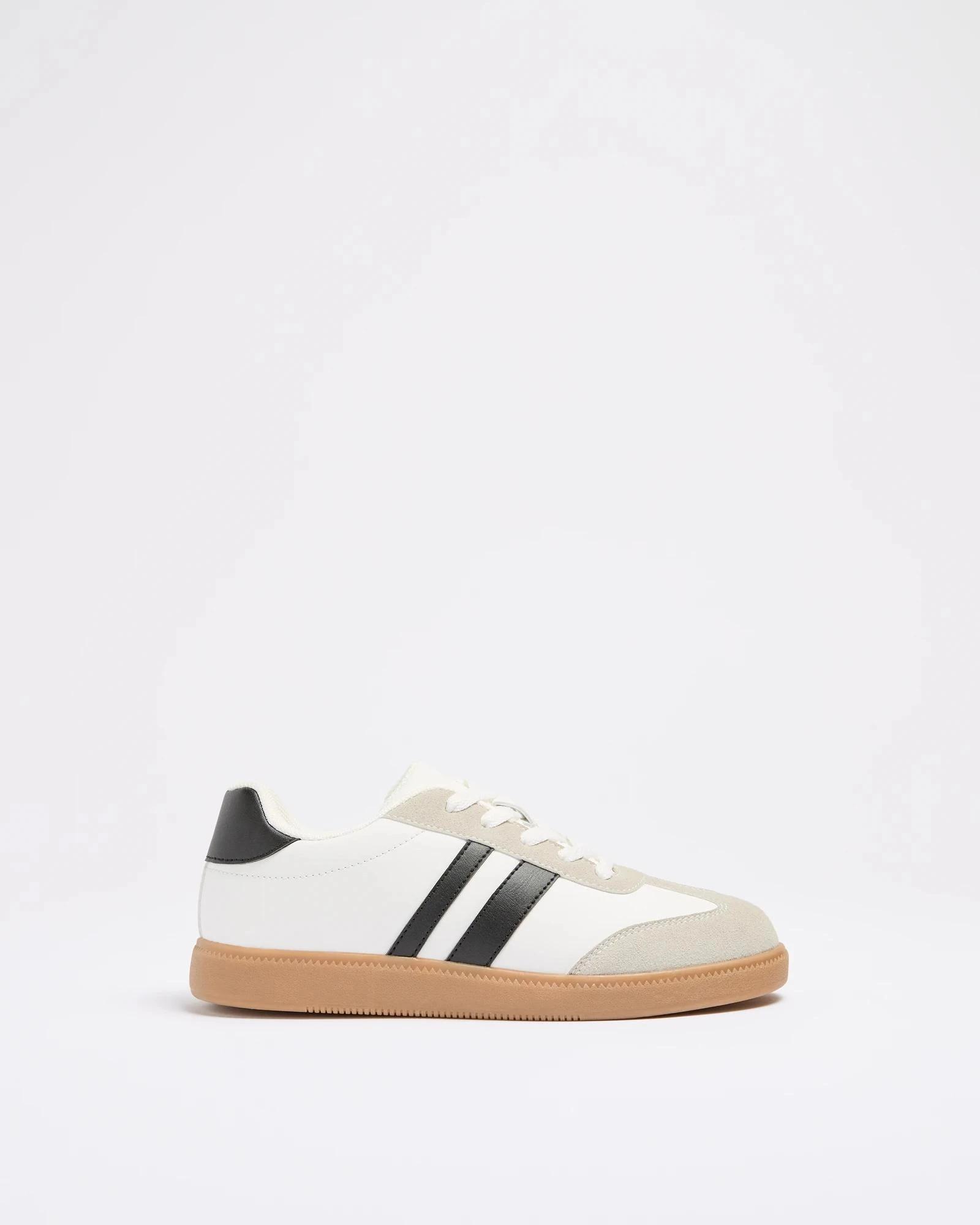 1 Target Youth Girls Youth Retro Sneaker - Canterbury WHITE / BLACK, 1 of 2