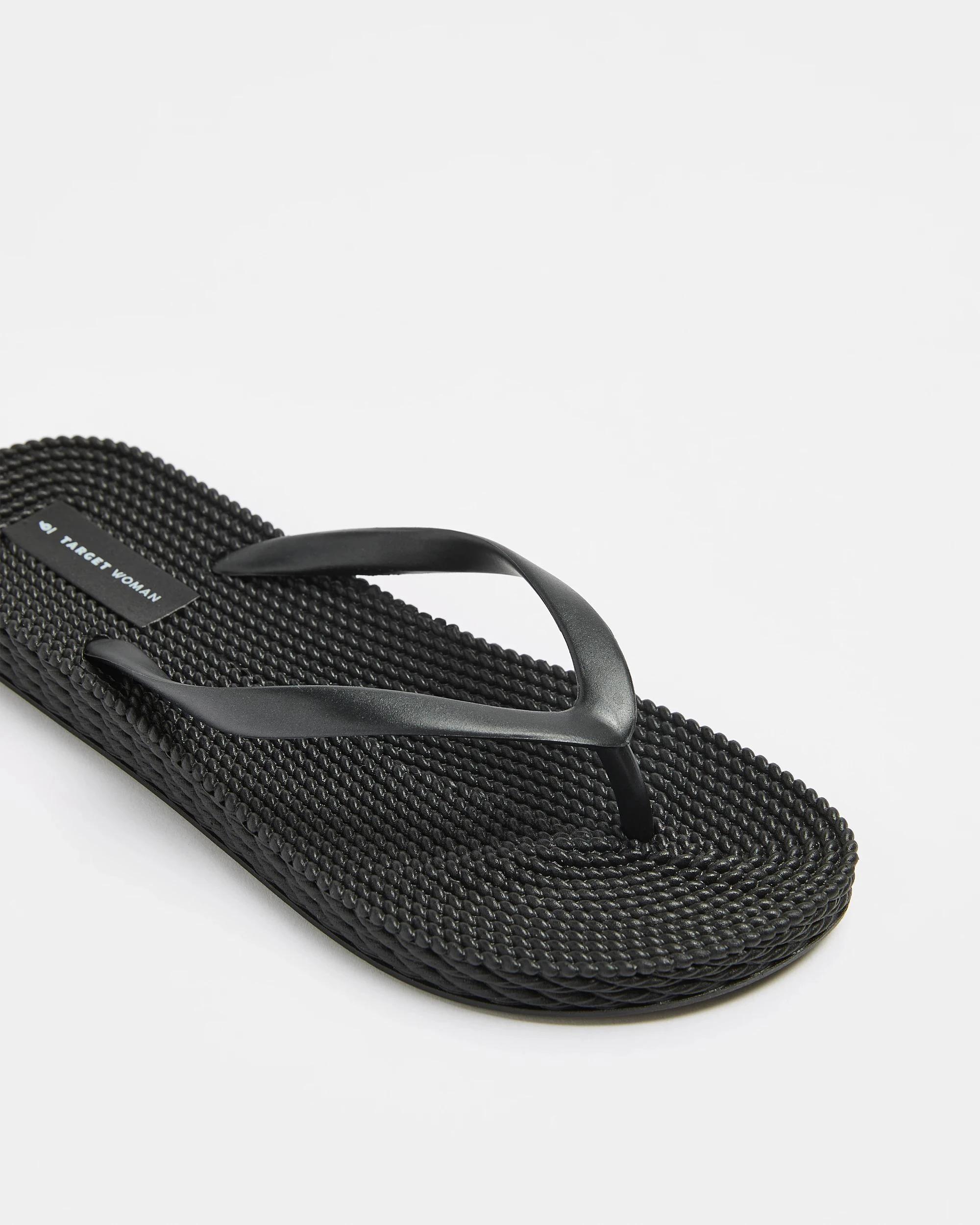 2 Target Woman Womens Textured Metallic Thongs BLACK, 2 of 3