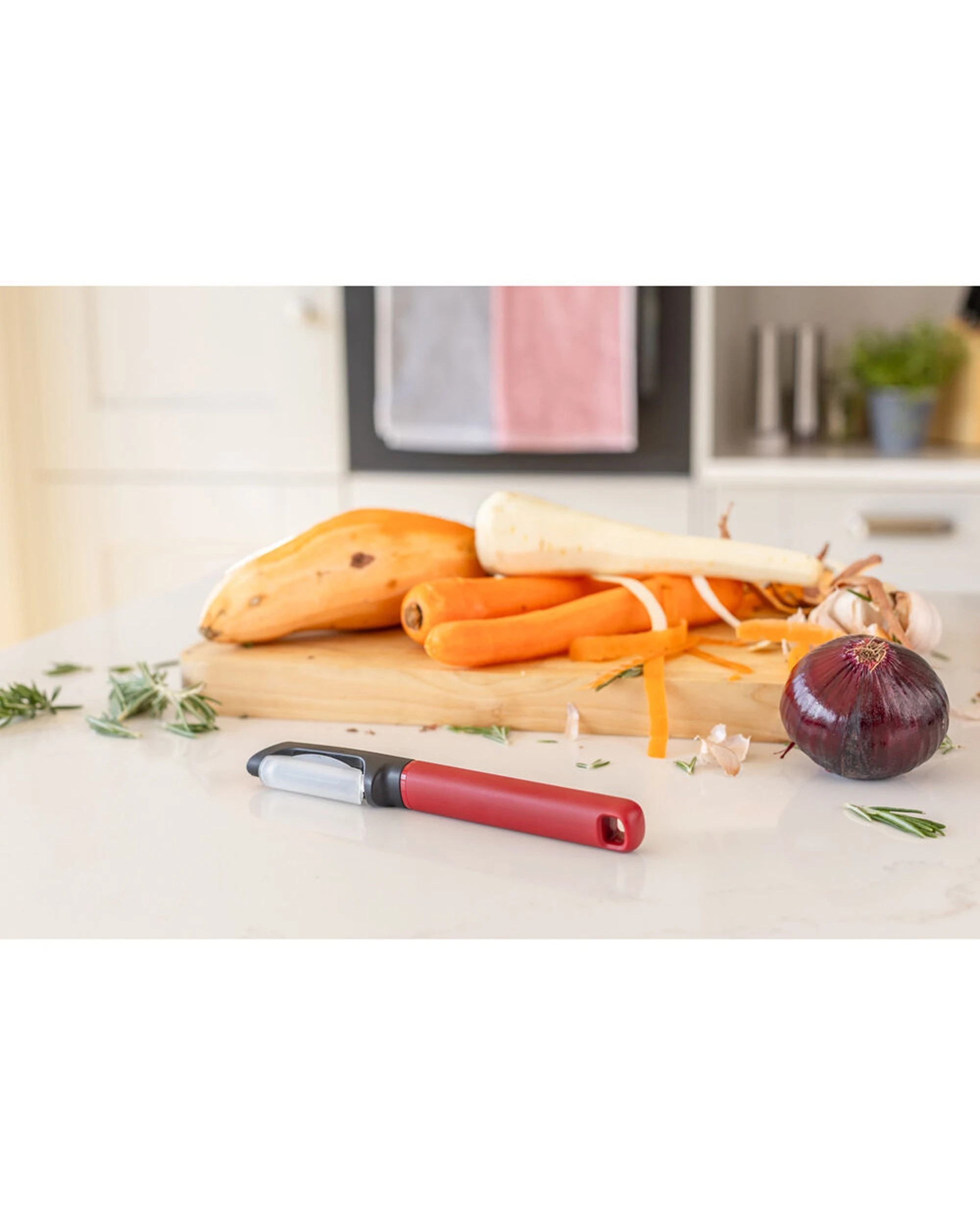 5 KitchenAid 2PK Classic Euro Fruit Vegetable Peeler With Ergonomic Handle - Red, 5 of 6