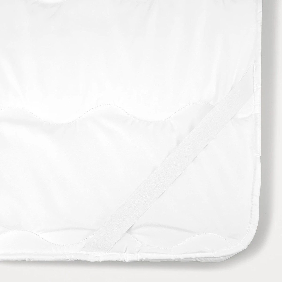 3 Strapped Airflow Mattress Topper - Queen Bed, White, 3 of 5