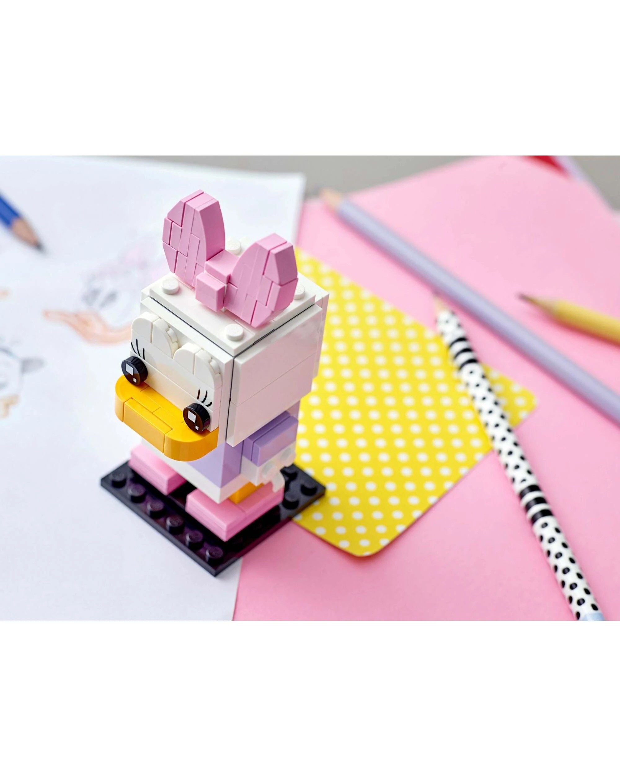 4 LEGO BrickHeadz Series 40476 Daisy Duck, 4 of 4