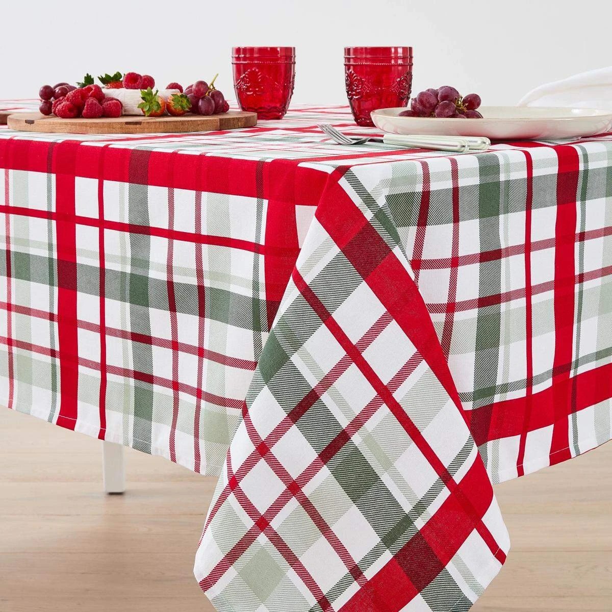 1 Plaid Tablecloth, 1 of 6
