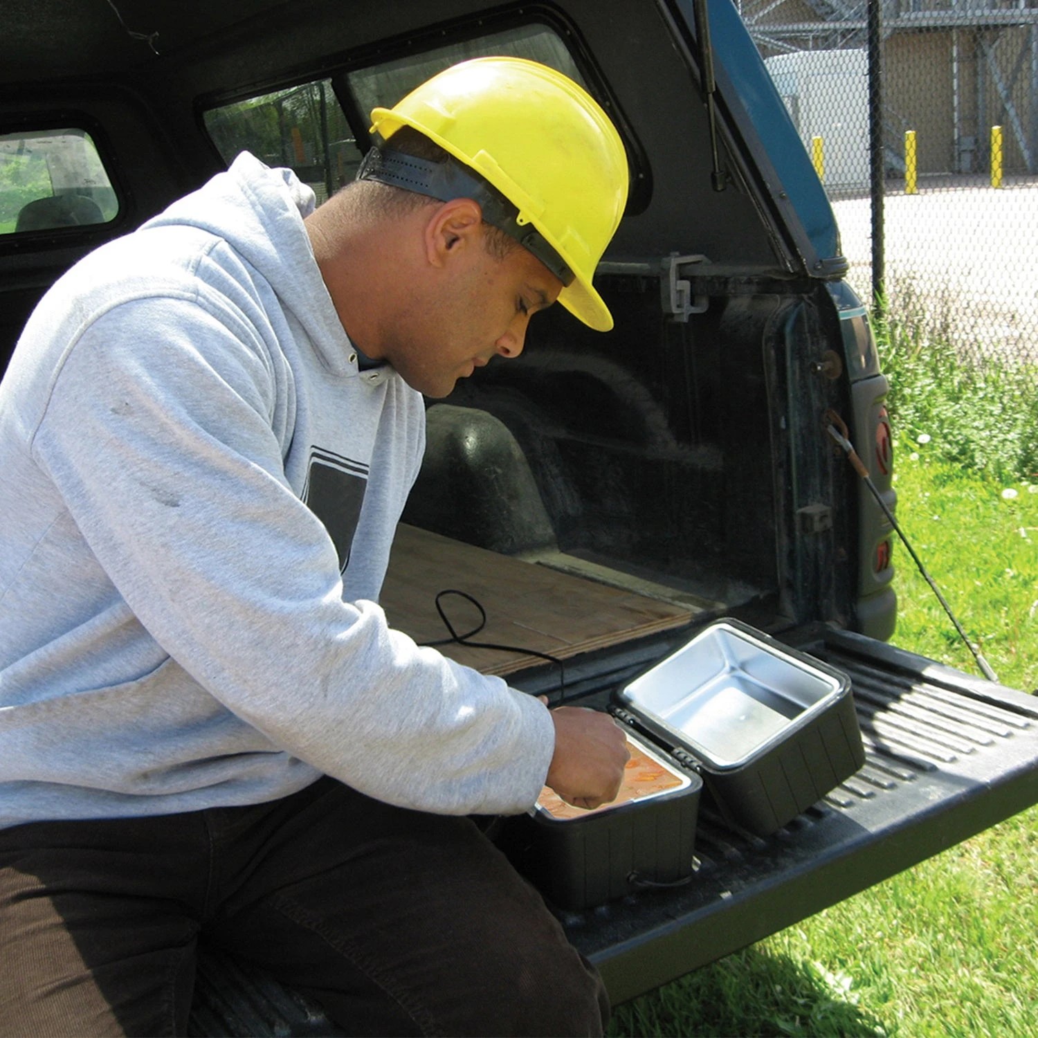 3 Koolatron Lunch Box 1.5L (Black) - Black, 3 of 6