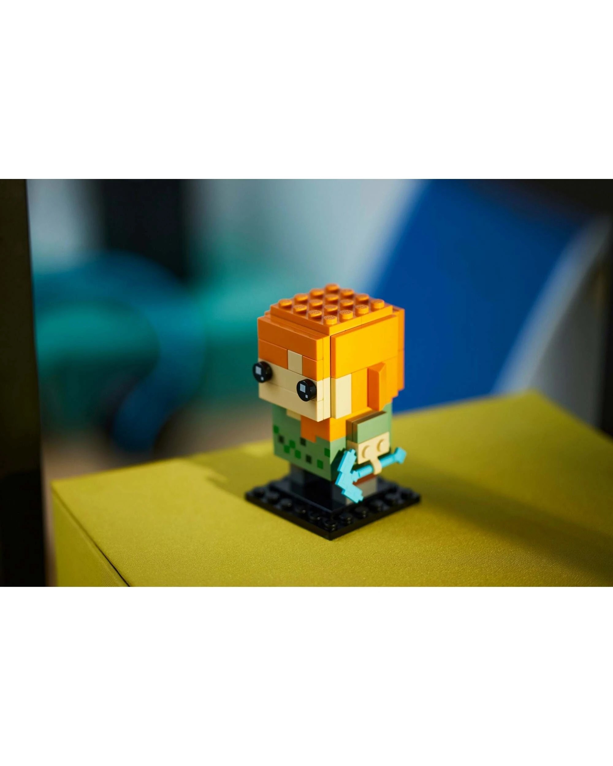 5 LEGO BrickHeadz 40624 Alex, 5 of 5