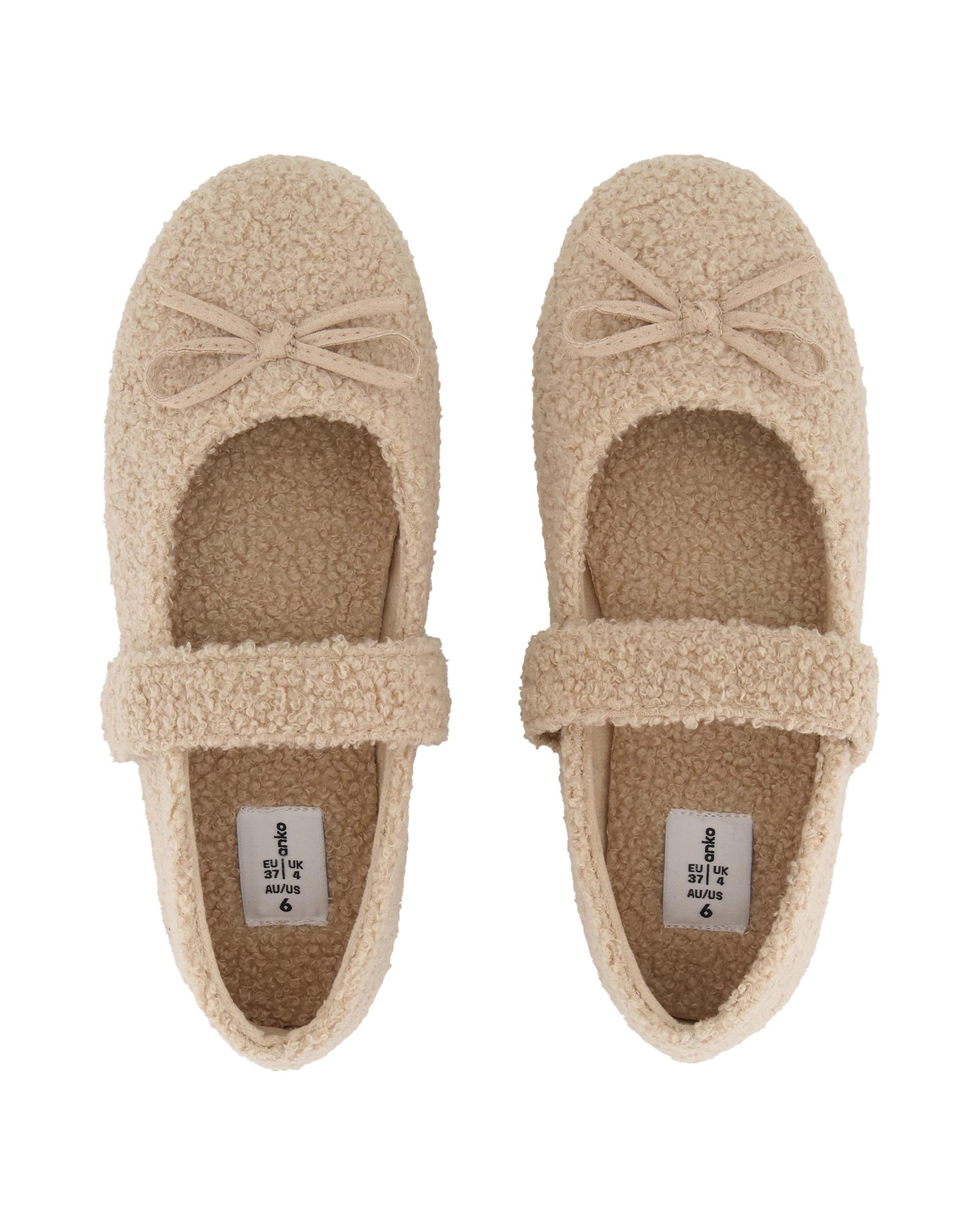 2 Daisy Ballet Slippers Natural, 2 of 3