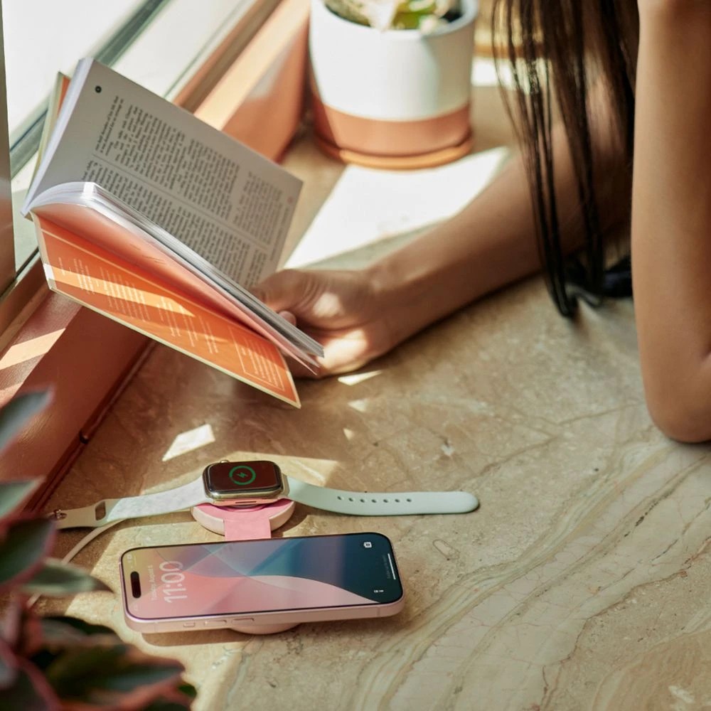 7 TwelveSouth ButterFly SE 2 in 1 Qi2 Wireless Charger Pink, 7 of 8