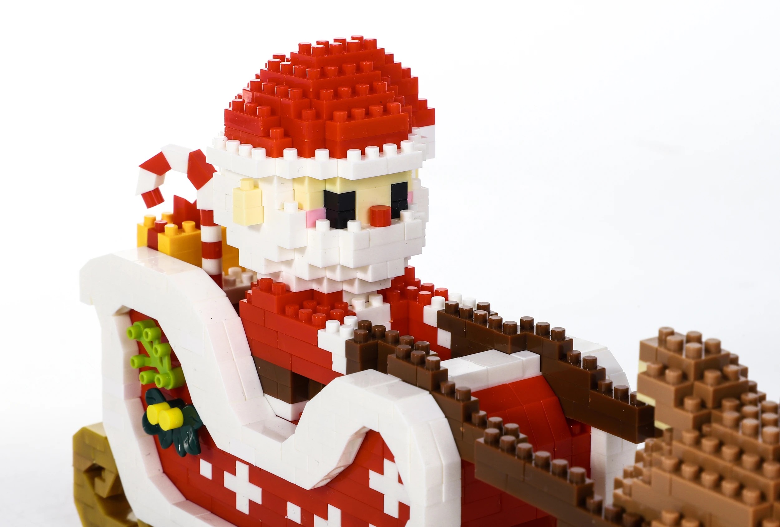 5 1375 Piece Mini Blocks: Reindeer & Santa, 5 of 6