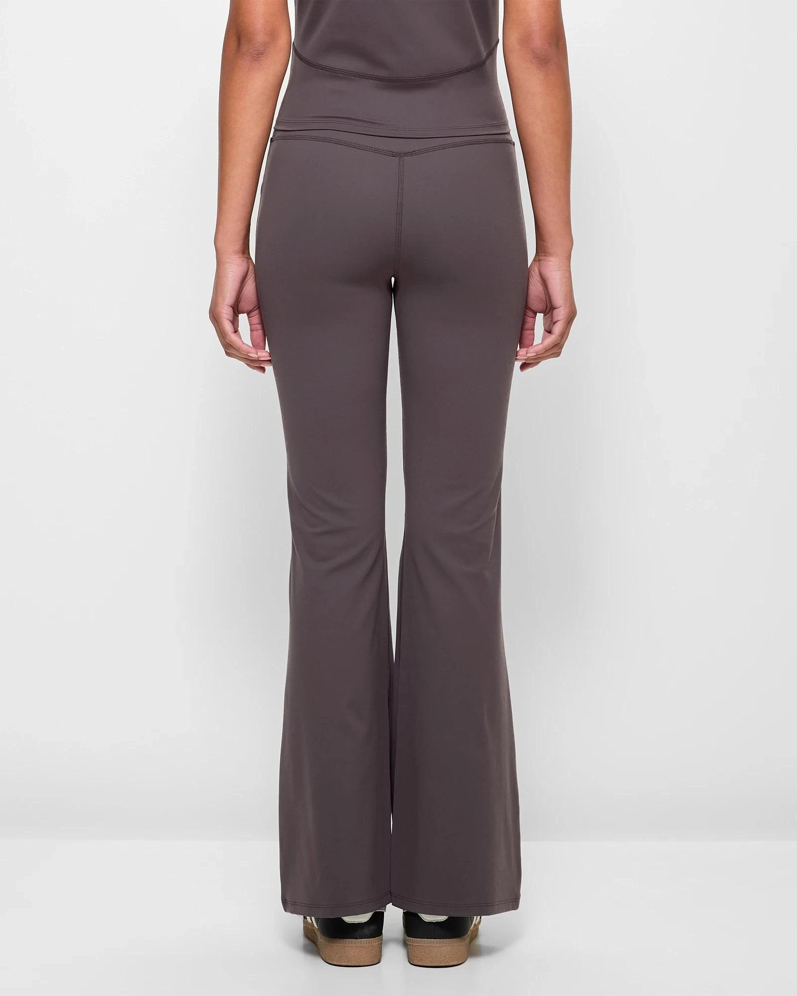 4 Target Active Studio Soft Flare Pants HICKORY, 4 of 5