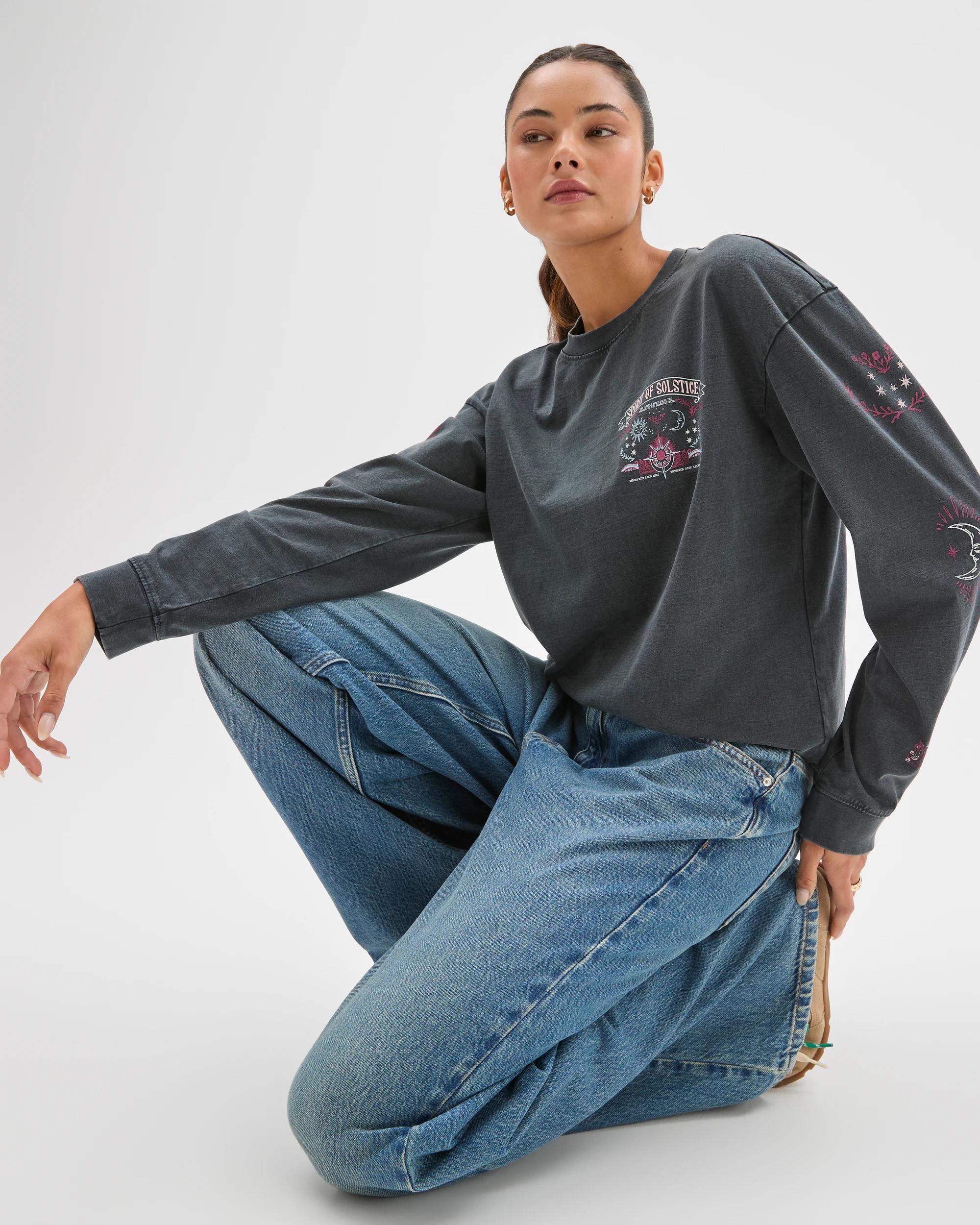 5 Lily Loves Relaxed Long Sleeve T-Shirt CHARCOAL, 5 of 7