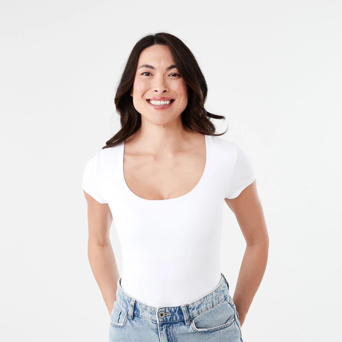 2 Short Sleeve Scoop Neck Bodysuit WHITE, 2 of 6